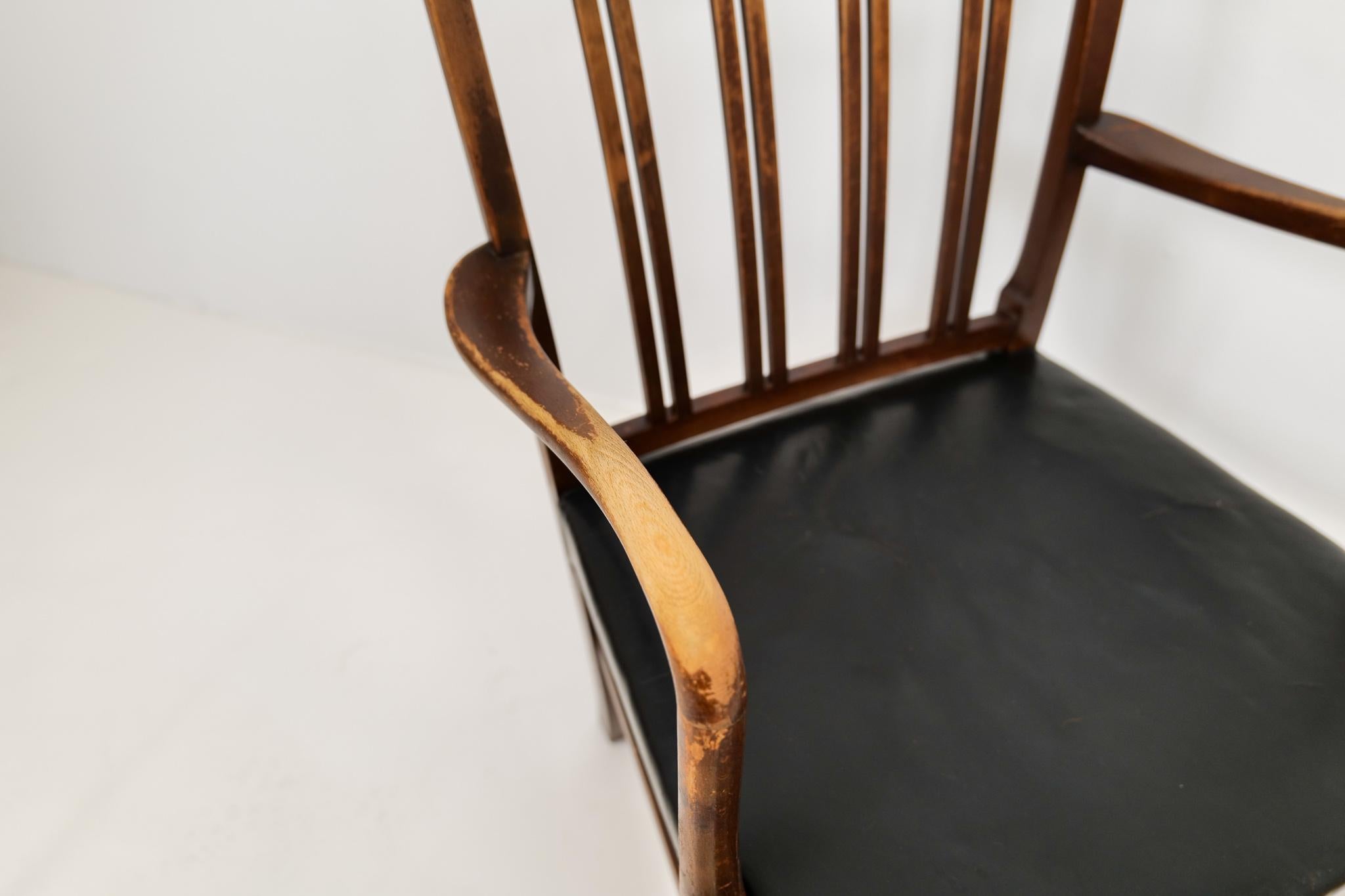 Midcentury Armchair Ole Wanscher for Fritz Hansen, Stained Beech and Leather  For Sale 2