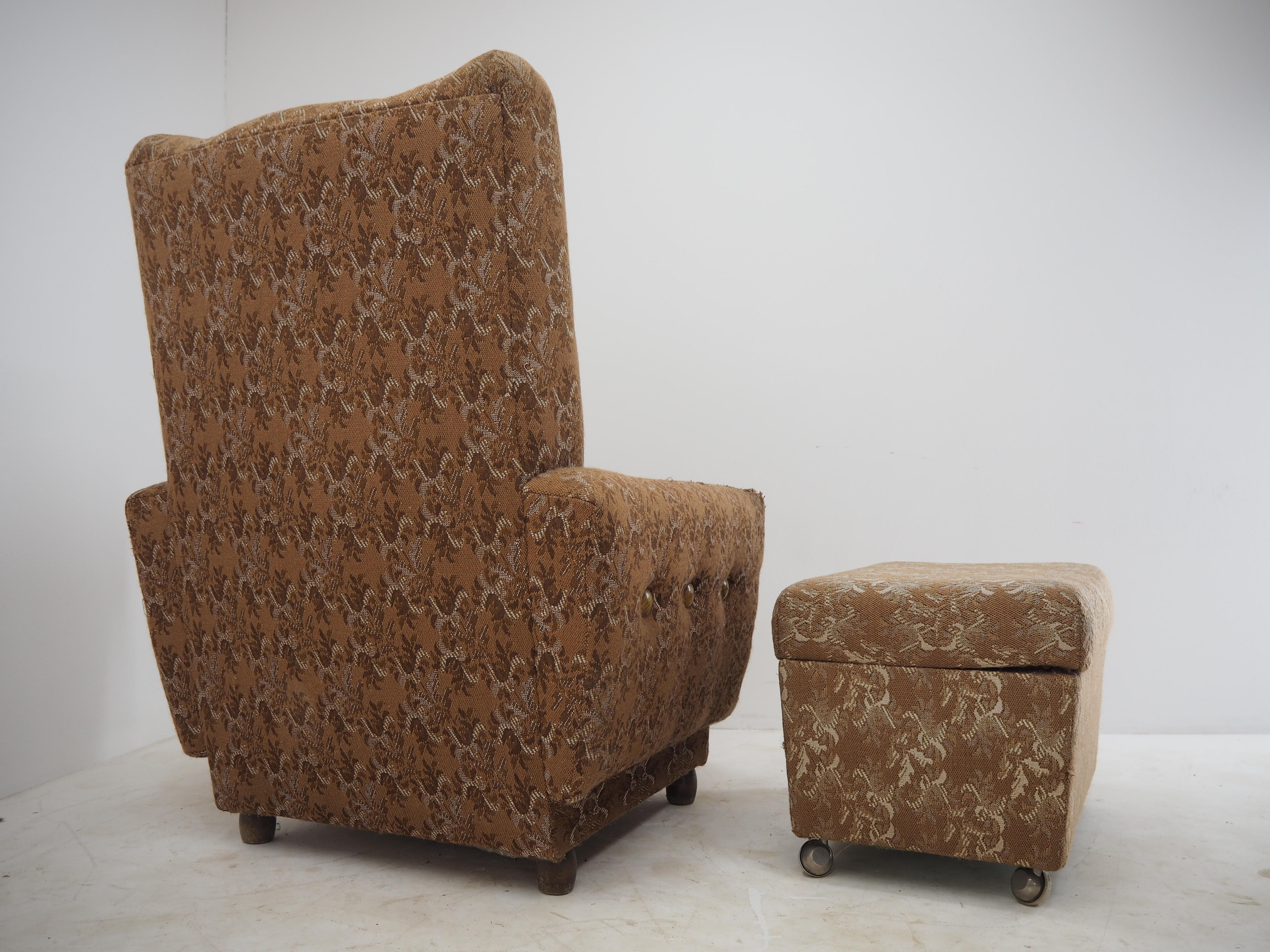 Midcentury Armchair with Footstool, 1960s For Sale 1