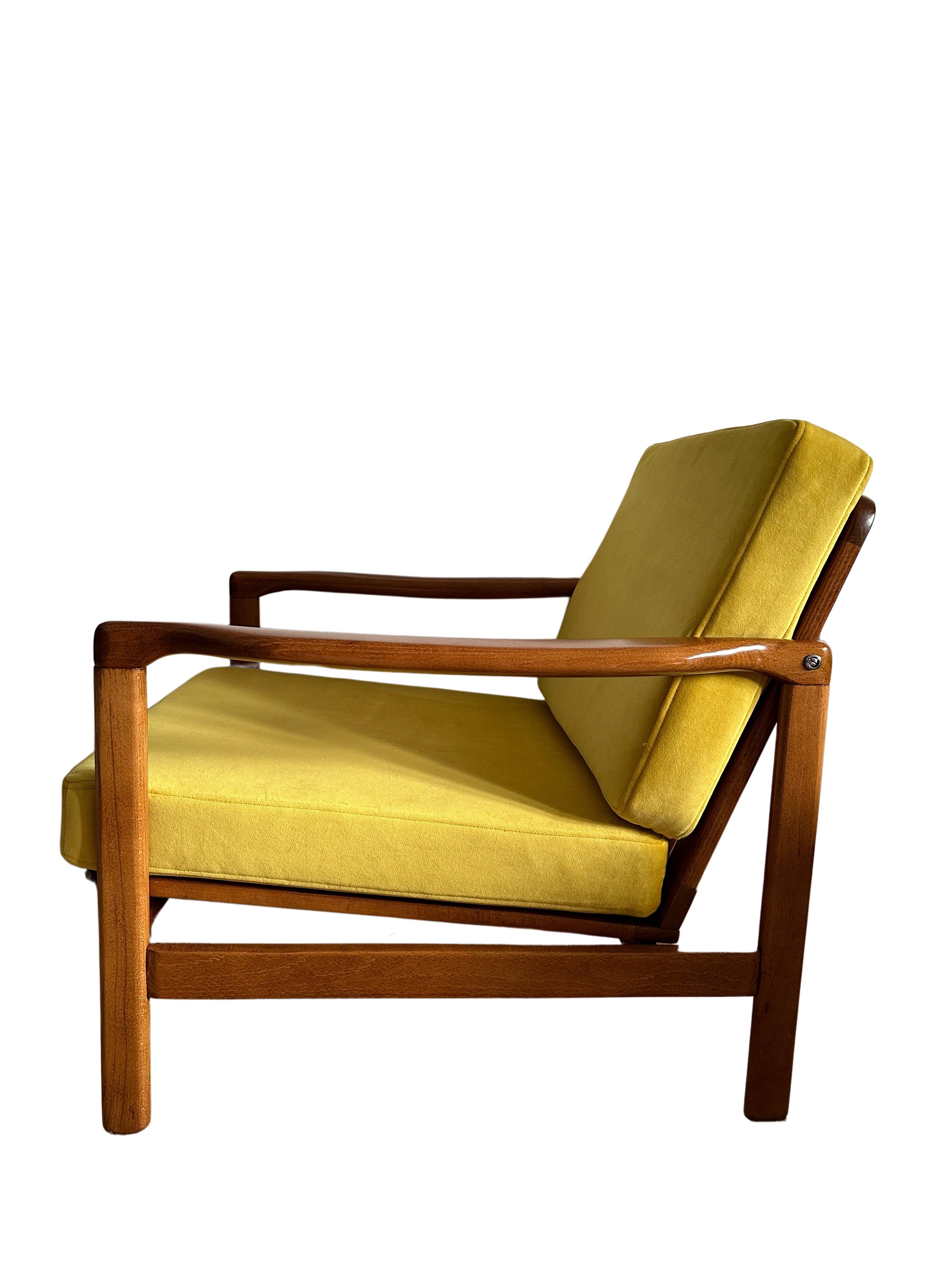 Midcentury Armchair, Yellow Velvet Upholstery, Poland, 1960s 1