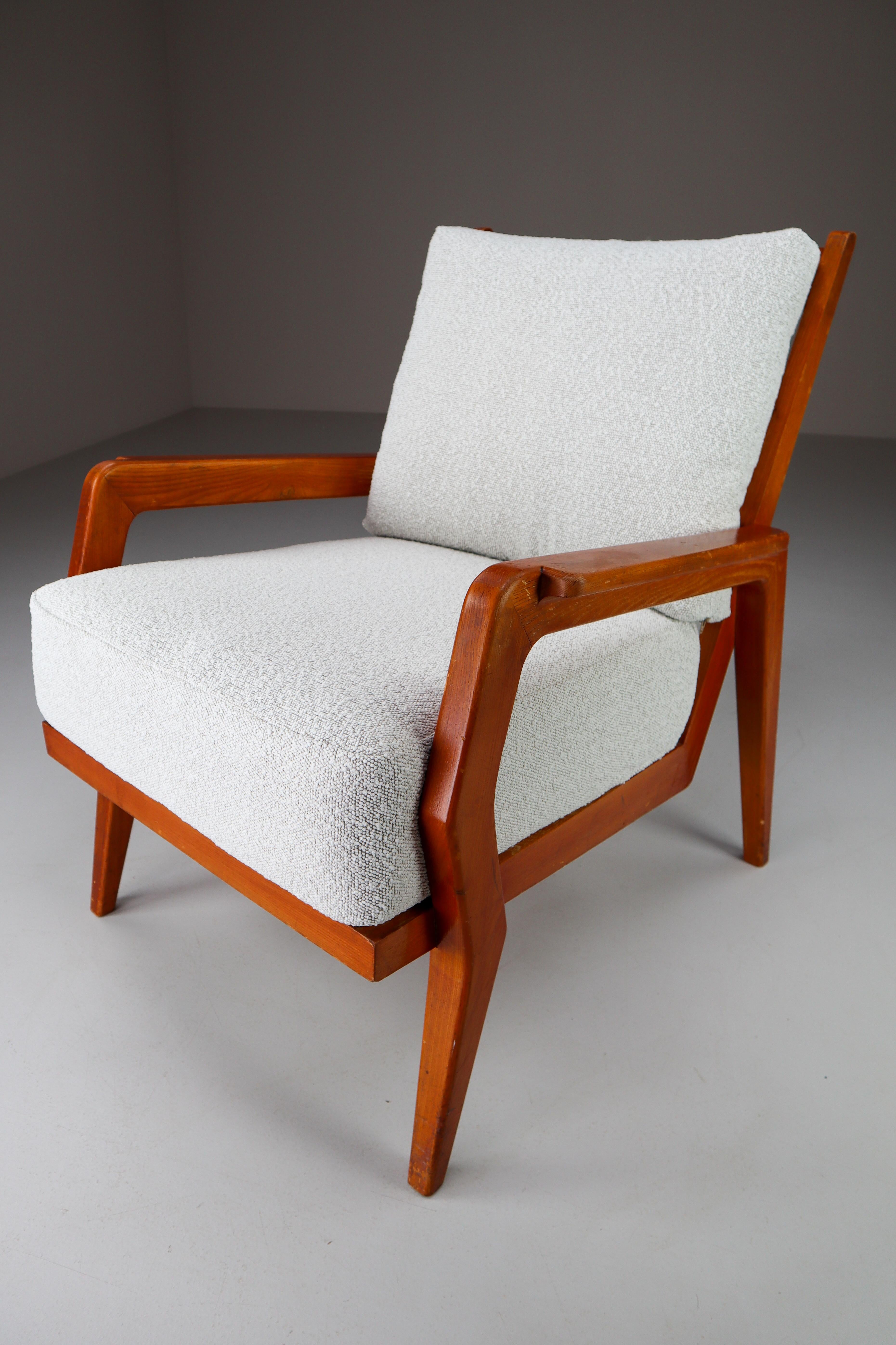 Midcentury Armchairs in Ash and Reupholstered in Boucle Fabric, France, 1950s In Good Condition In Almelo, NL