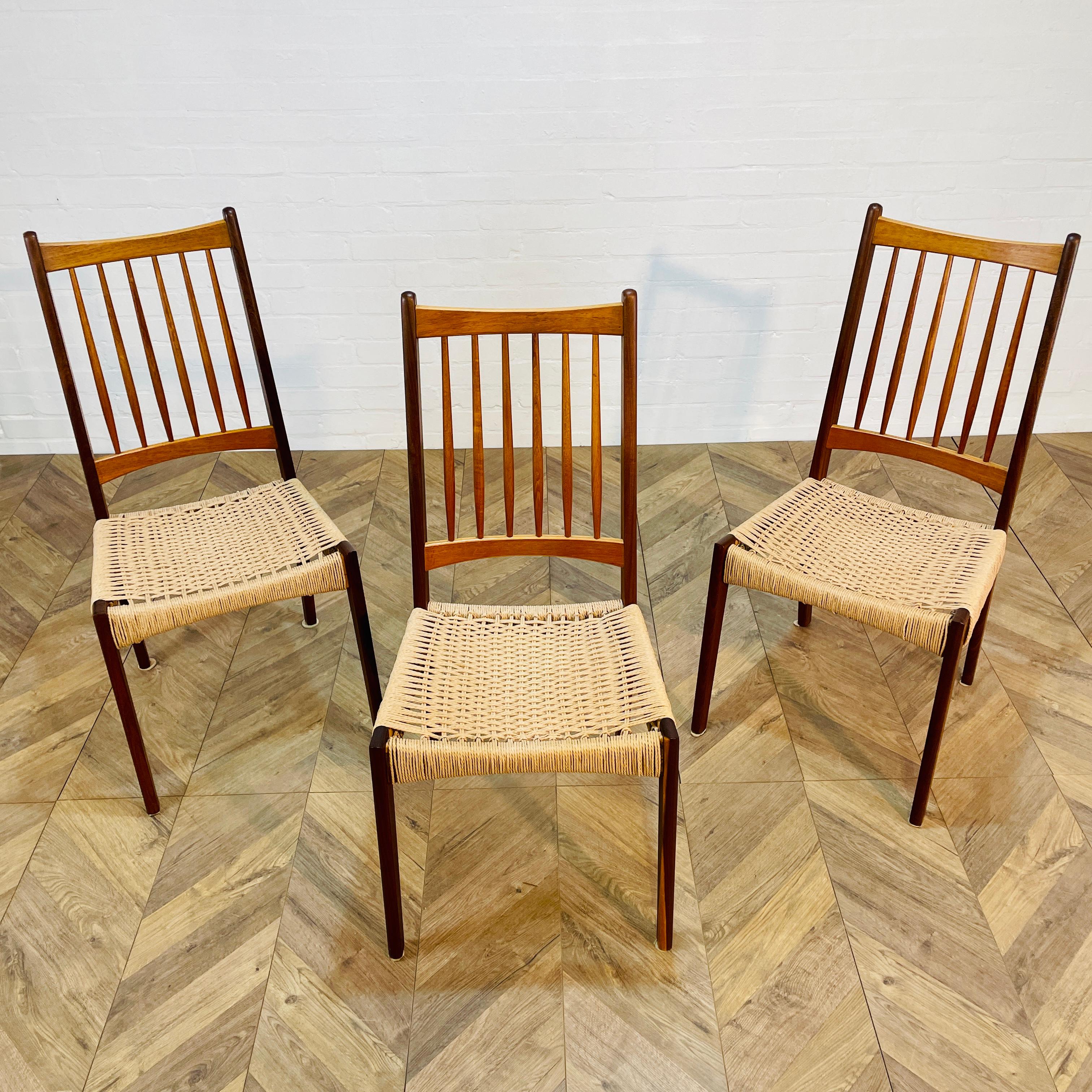 Midcentury Arne Hovmand Olsen for Mogens Kold Danish Dining Chairs, Set of 3 In Good Condition For Sale In Ely, GB