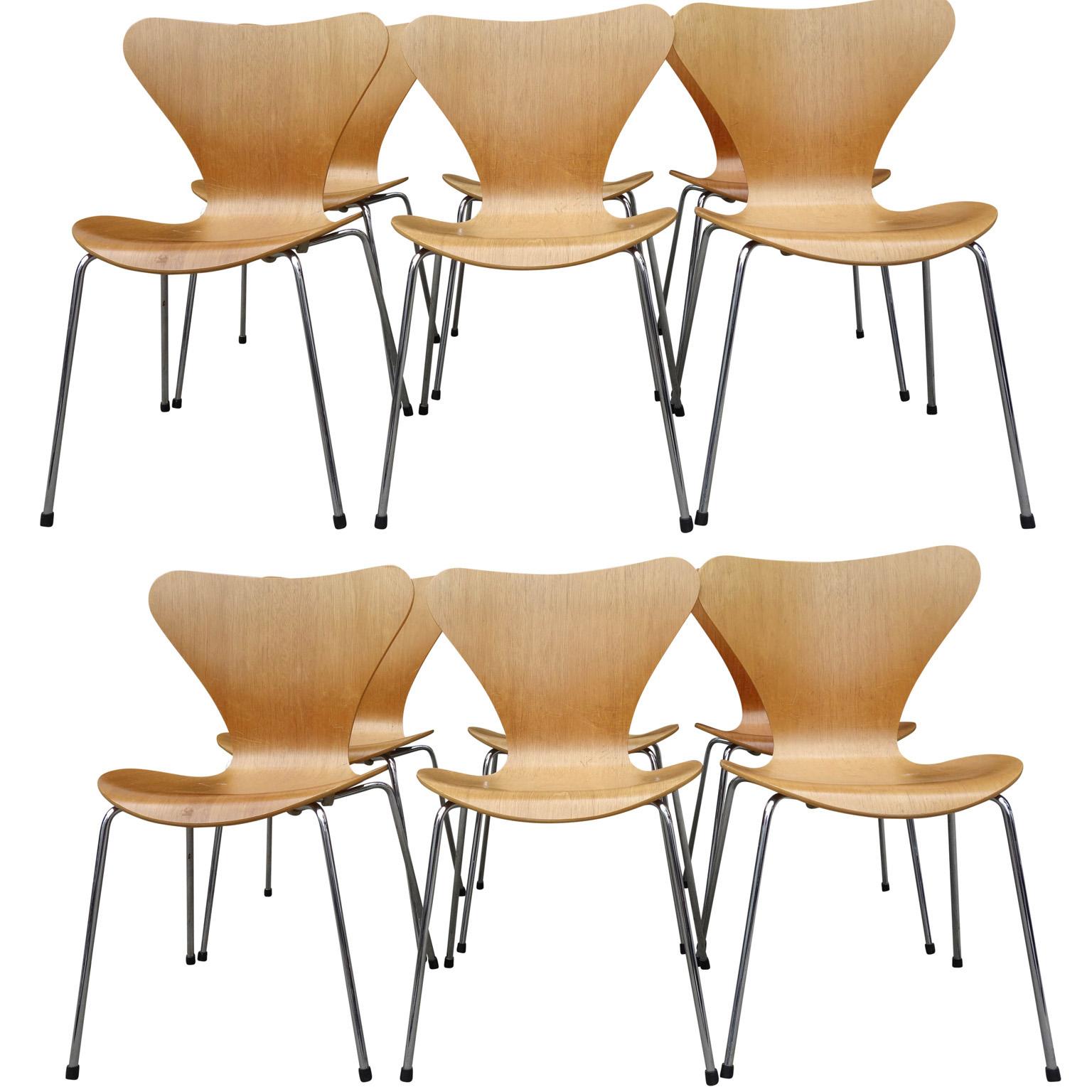 Midcentury Arne Jacobsen Series 7 Chairs