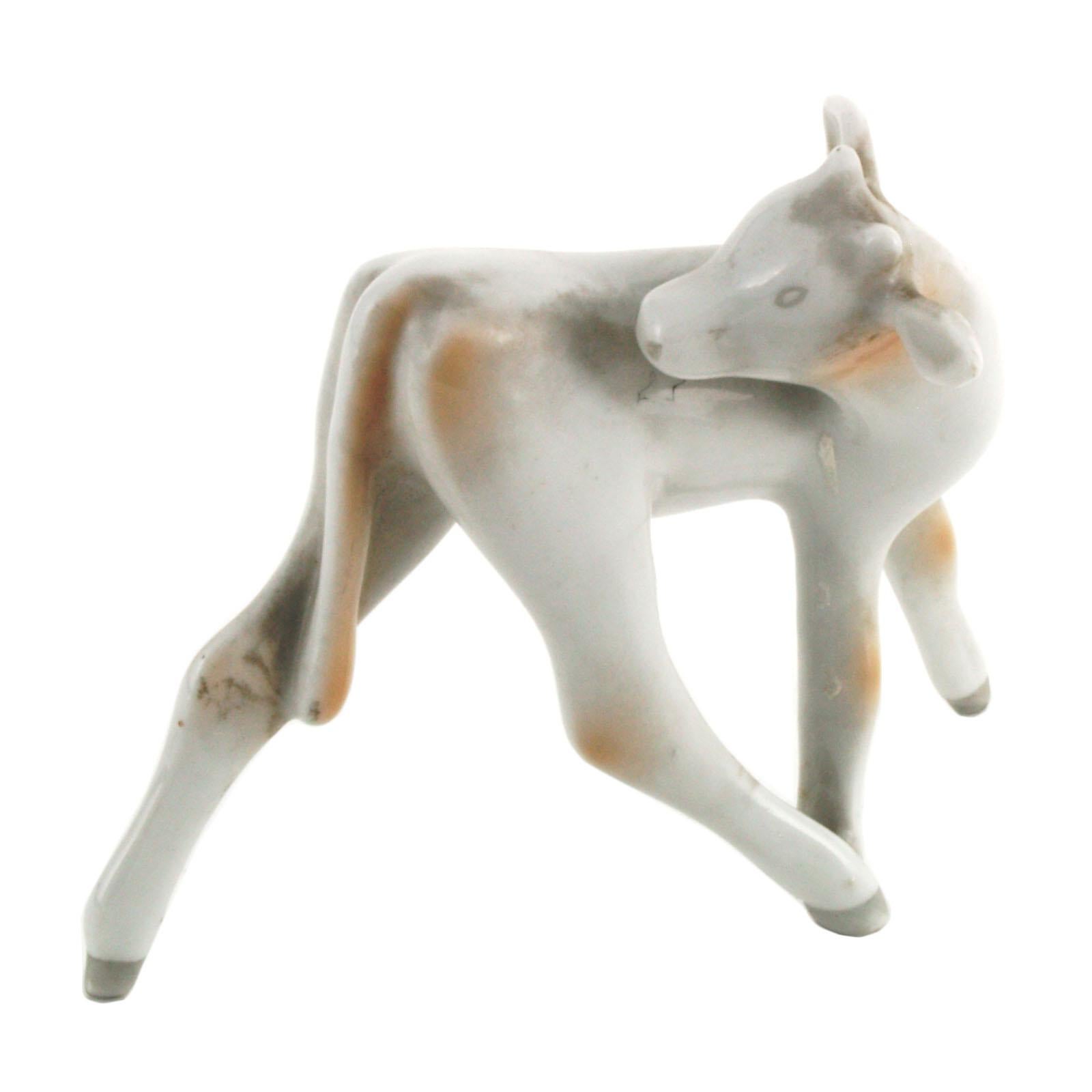 Figurita de porcelana húngara Art Decó de mediados de siglo Colf de Holloaza Firmada