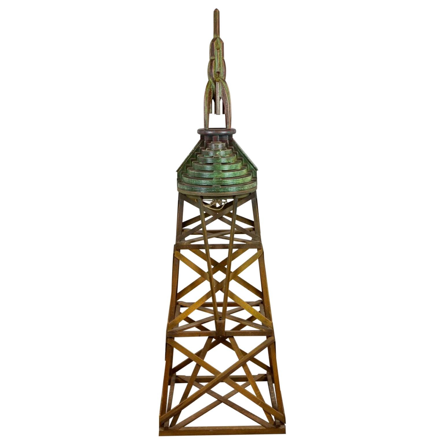 Art-Déco-Wolkenkratzer-Stehlampe aus Holz, Volkskunst