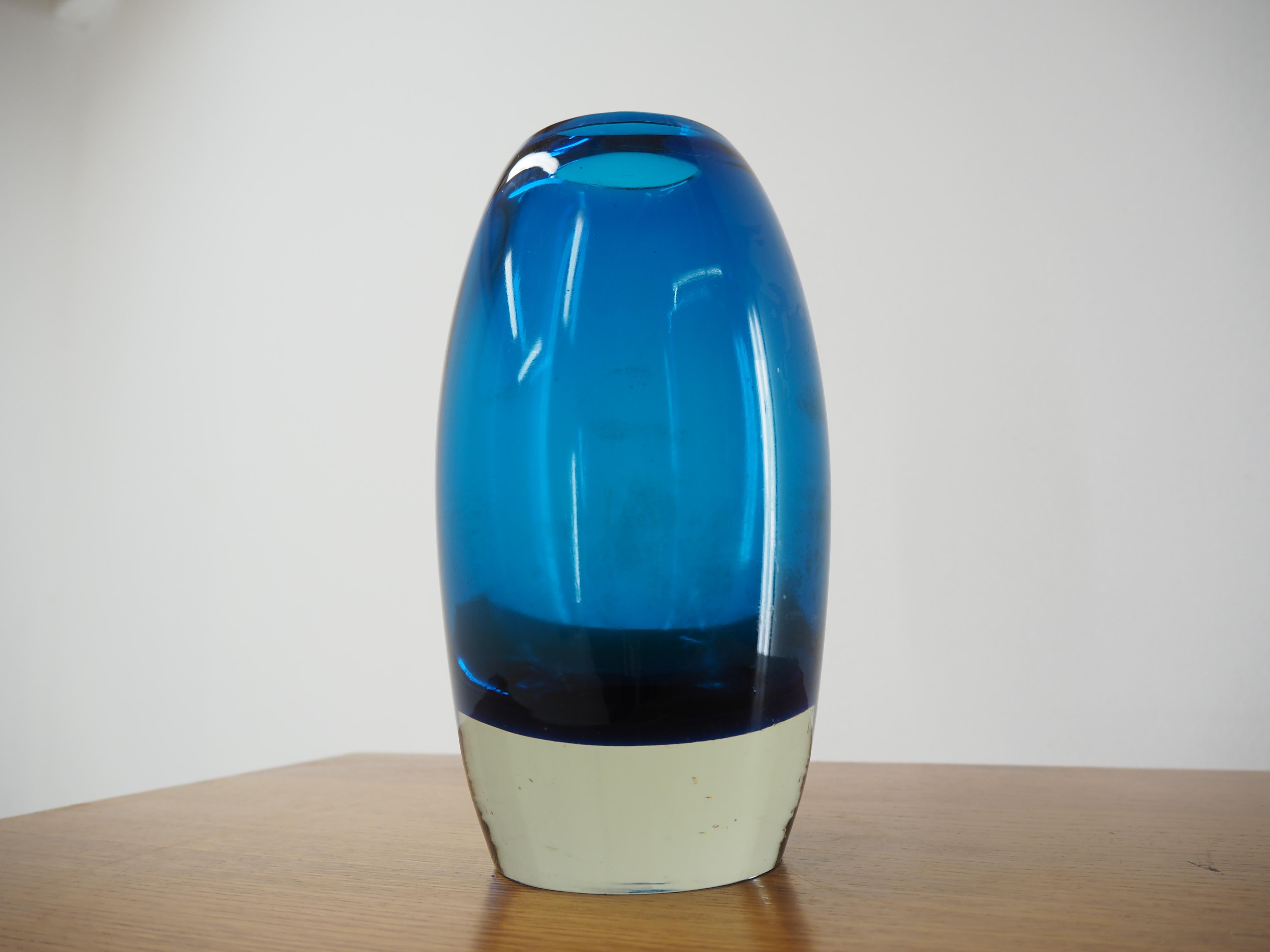 Midcentury Art Glass Vase, Czechoslovakia, 1960s 3