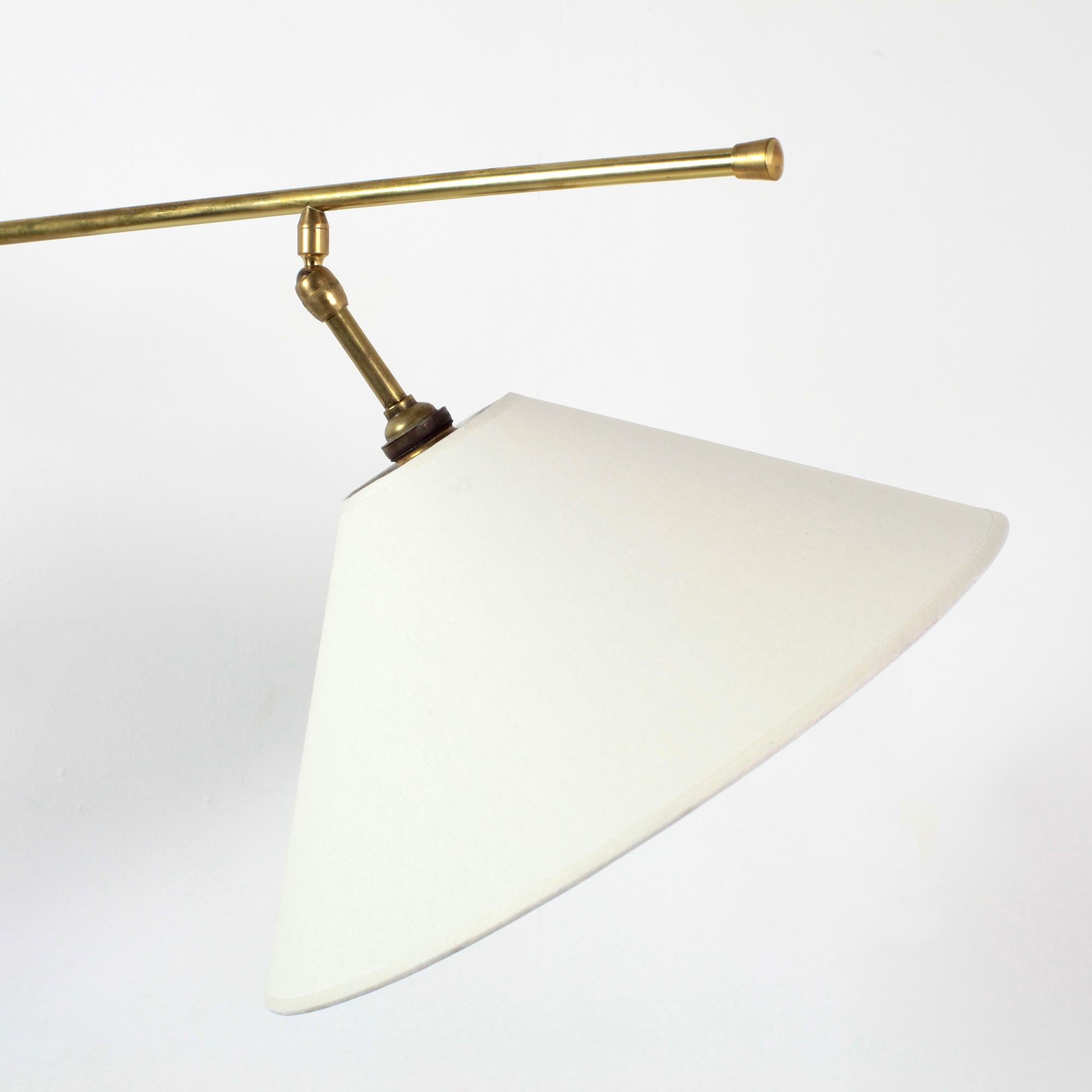 Midcentury Articulated Brass Wall Lamp, France, 1950 In Good Condition In Saint  Ouen, FR
