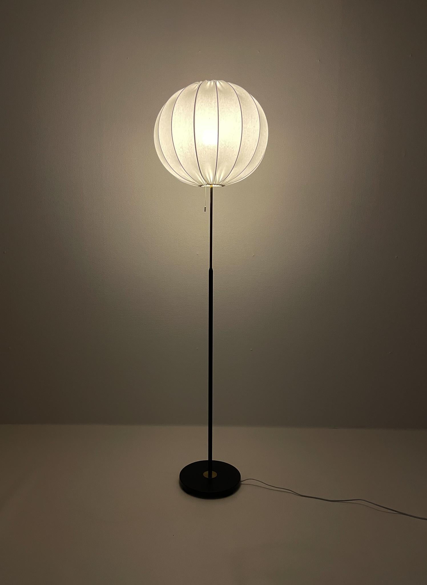 Midcentury ASEA Brass Floor Lamp, Sweden, 1960s For Sale 5