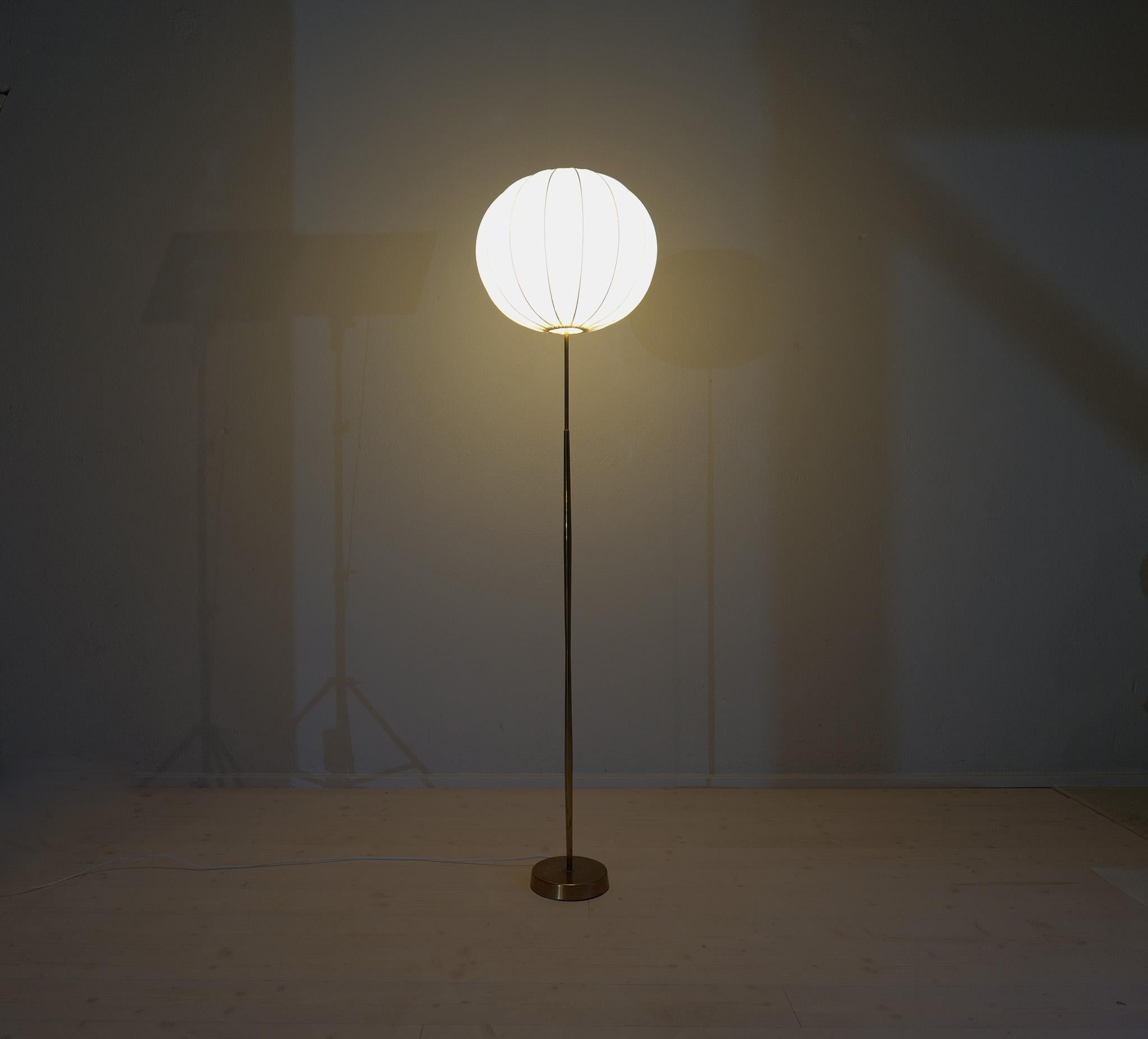Midcentury Modern ASEA Brass Floor Lamp with Round Cotton Shade, Sweden, 1960s For Sale 8