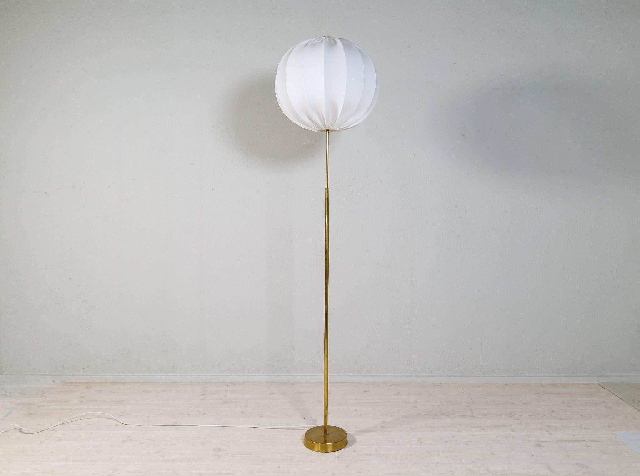 Scandinavian Modern Midcentury Modern ASEA Brass Floor Lamp with Round Cotton Shade, Sweden, 1960s For Sale