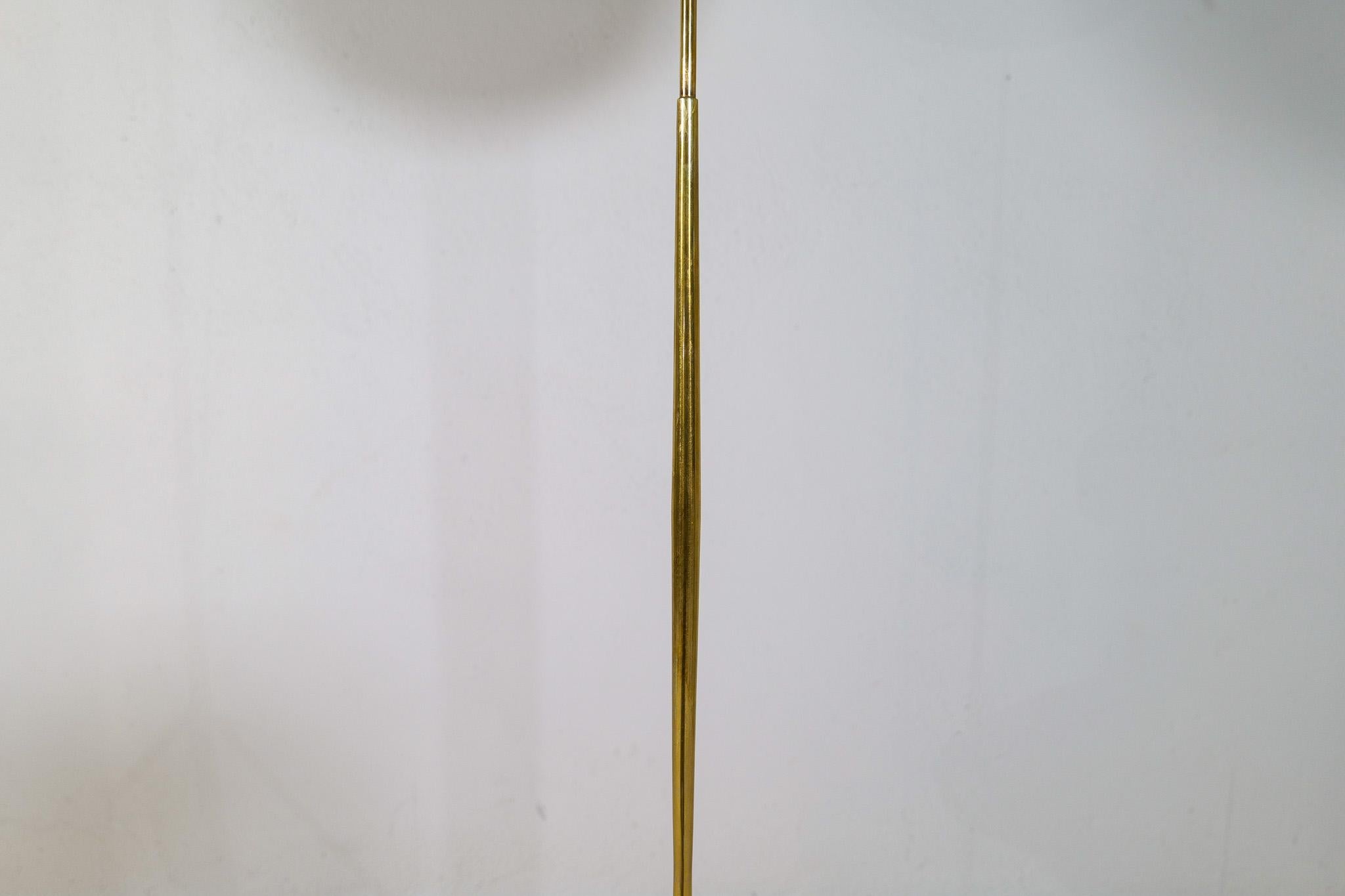 Midcentury Modern ASEA Brass Floor Lamp with Round Cotton Shade, Sweden, 1960s For Sale 4