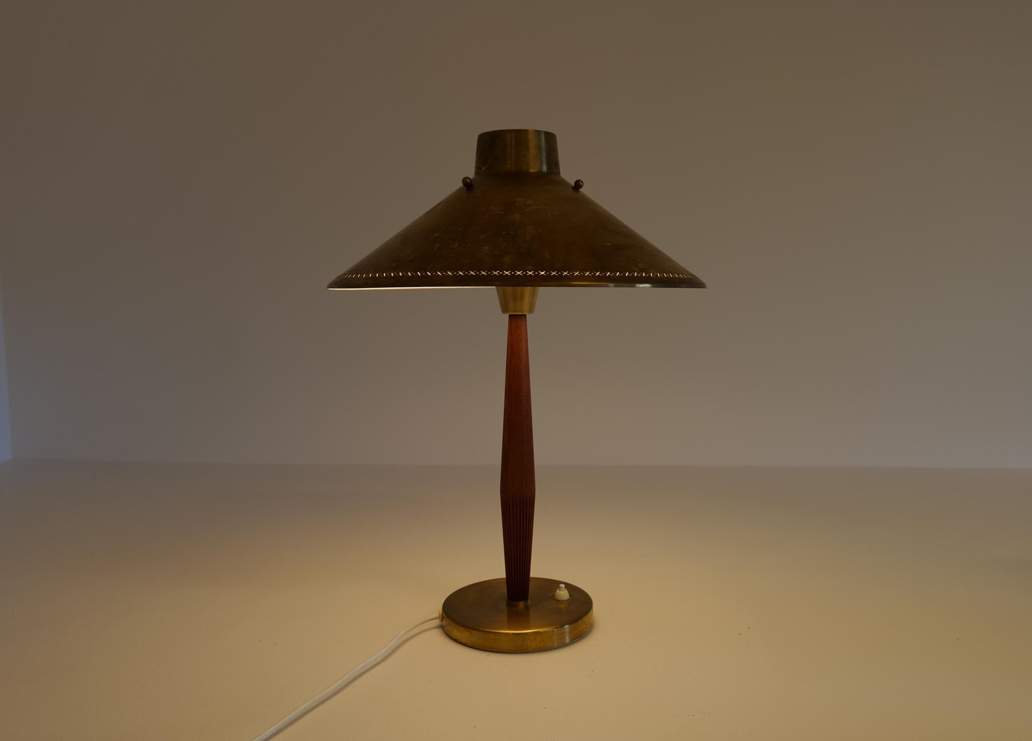 Midcentury ASEA Table Lamp Hans Bergström, Sweden, 1940 9