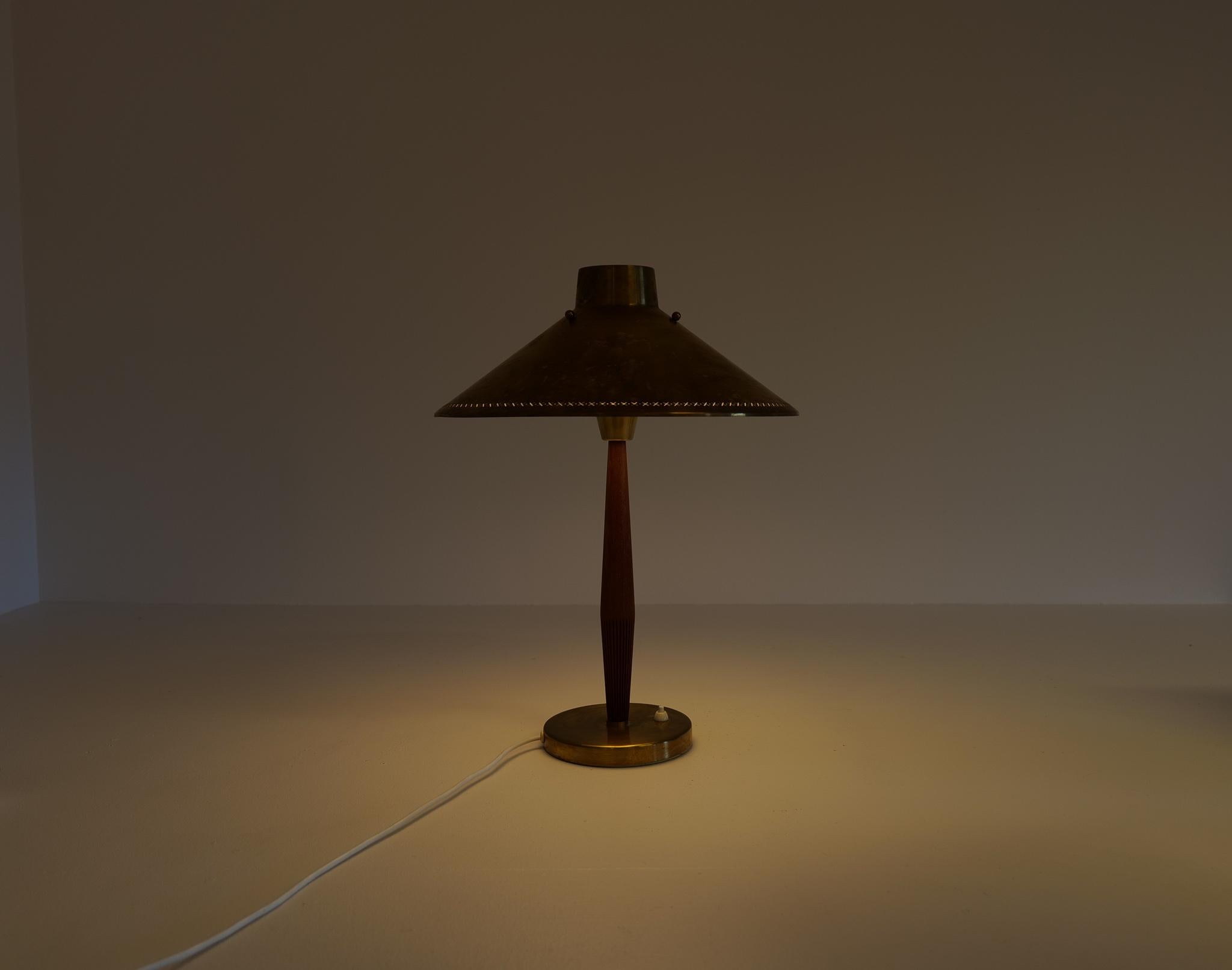 Midcentury ASEA Table Lamp Hans Bergström, Sweden, 1940 12