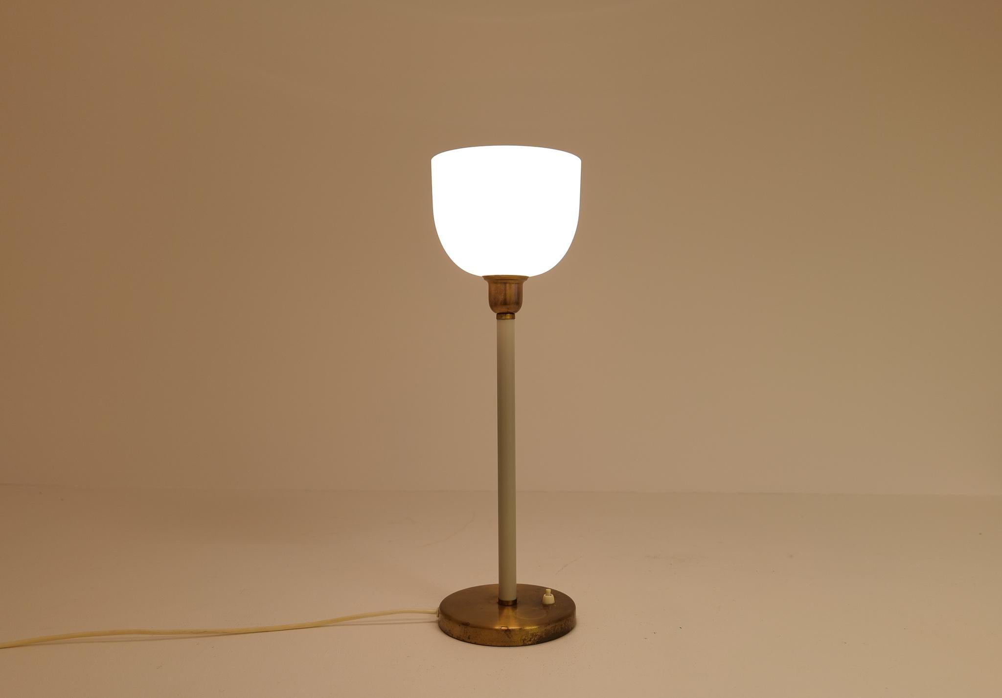 Midcentury ASEA Table Lamp Hans Bergström, Sweden, 1940 3