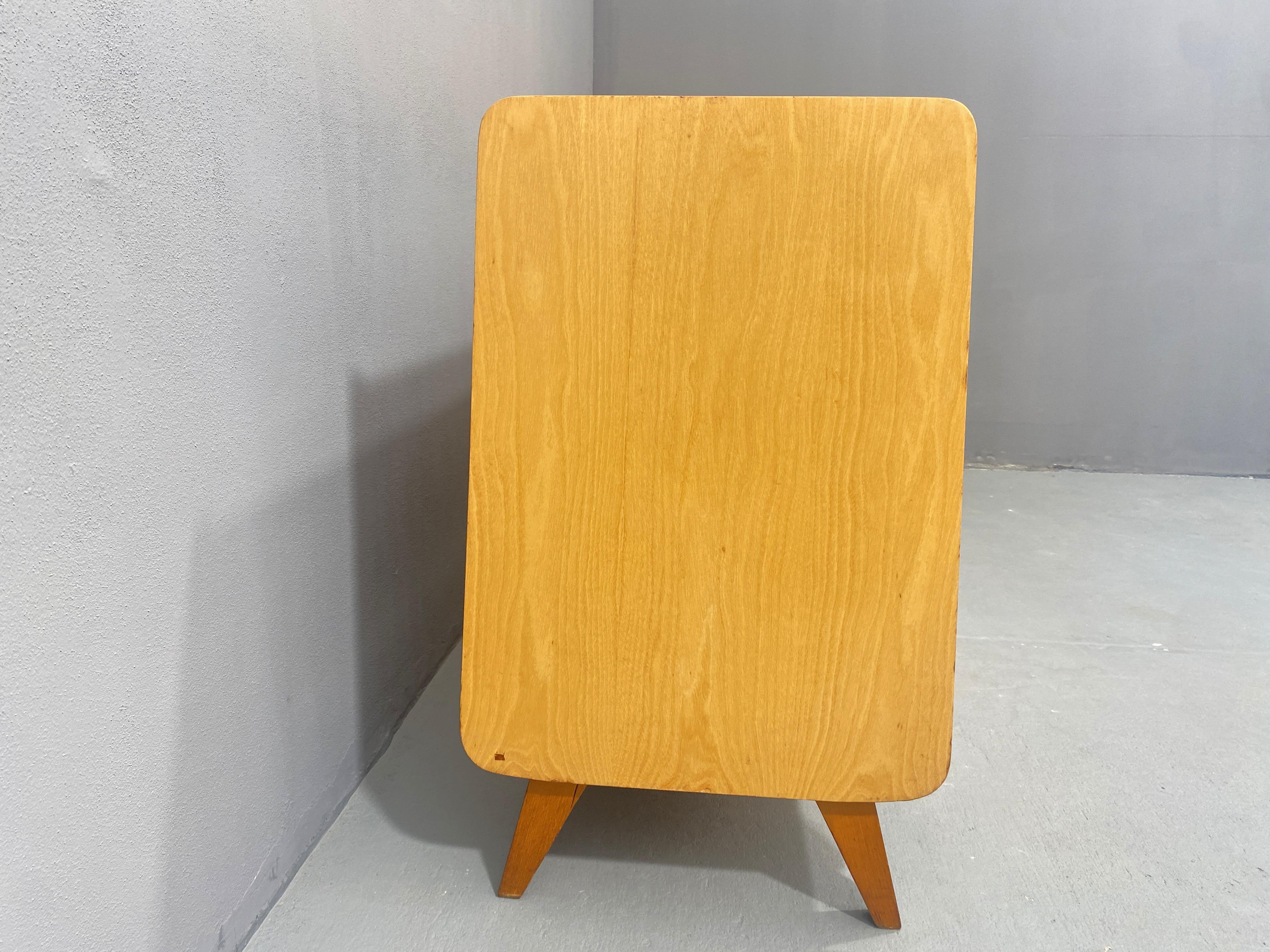Midcentury ash wood dresser by F.Jirák for Tatra, 1960´s, Czechoslovakia For Sale 4