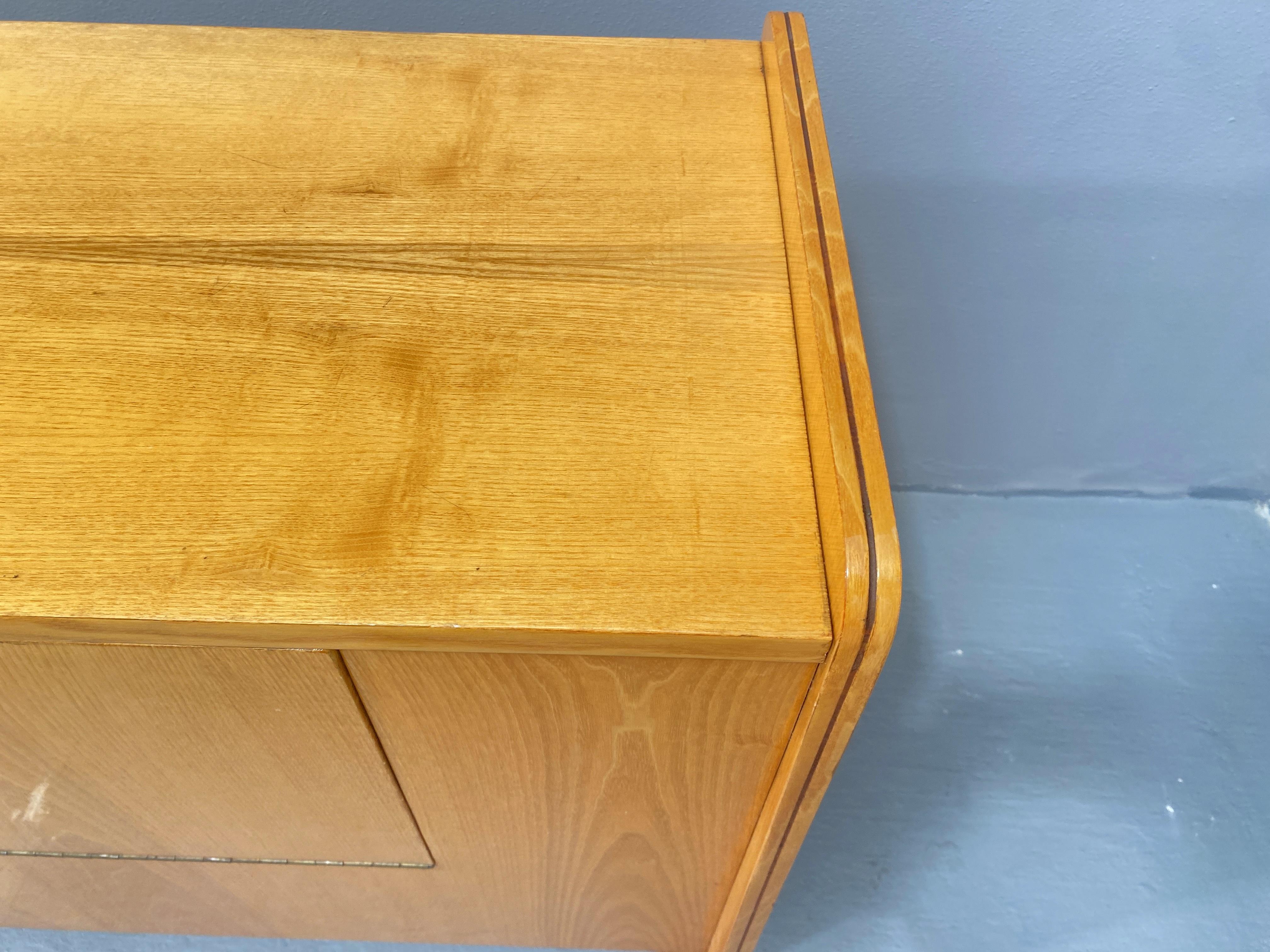 Midcentury ash wood dresser by F.Jirák for Tatra, 1960´s, Czechoslovakia For Sale 1