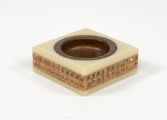 Posacenere del Medioevo in acrilico, rattan e rame in stile Christian Dior, Italia anni '70