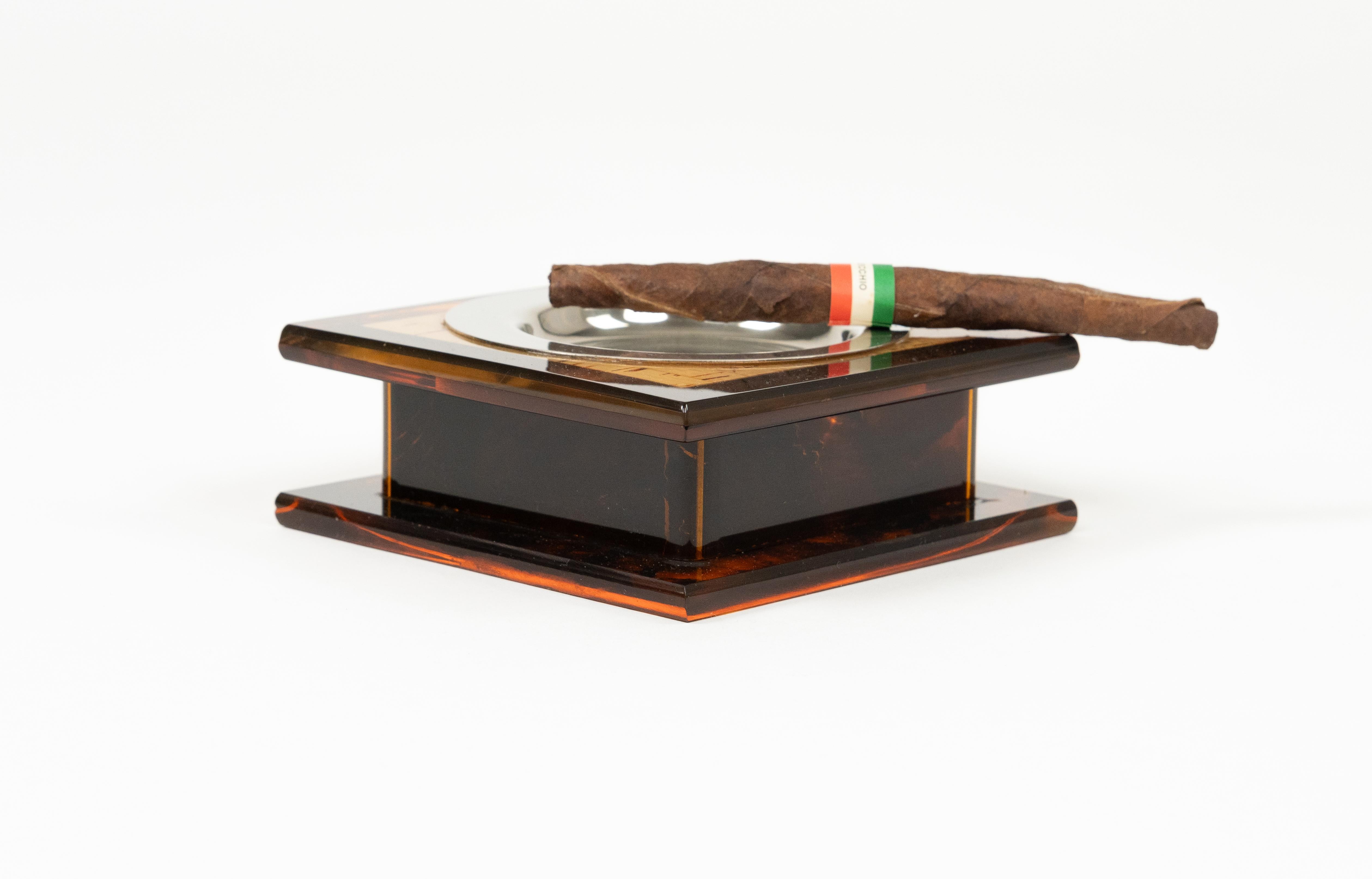 Midcentury Ashtray Faux Tortoiseshell Lucite Christian Dior Style, Italy 1970s In Good Condition For Sale In Rome, IT