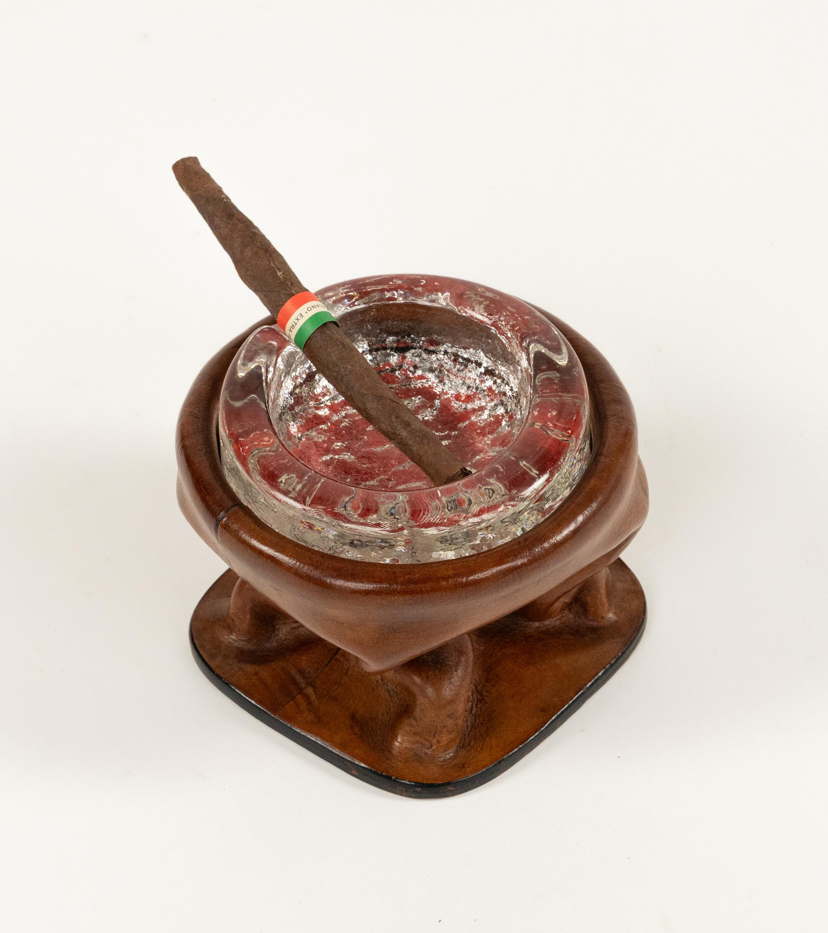 Midcentury Ashtray in Curved Leather and Glass Jacques Adnet Style, Italy 1970 For Sale 7