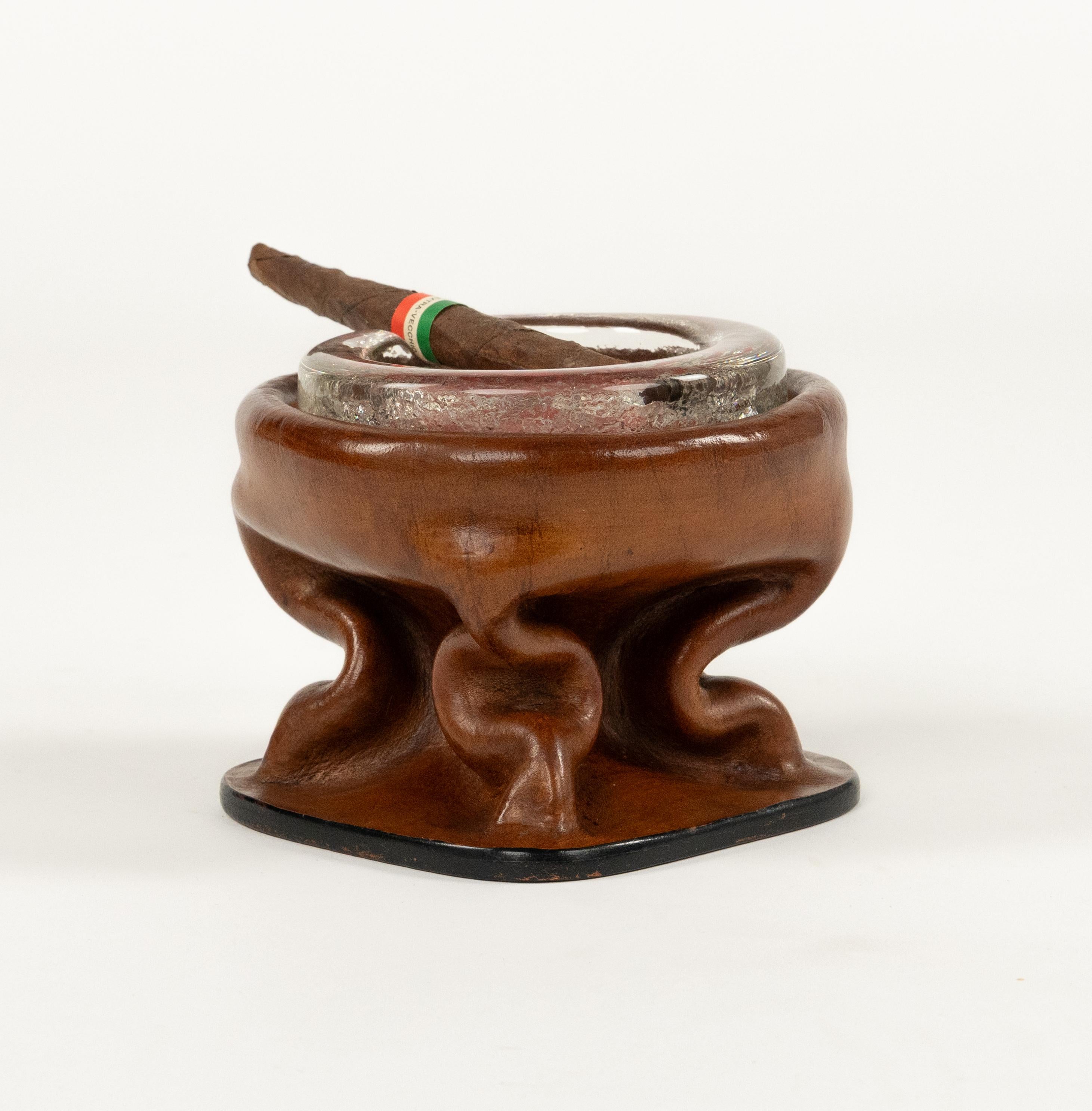 Midcentury Ashtray in Curved Leather and Glass Jacques Adnet Style, Italy 1970 For Sale 8