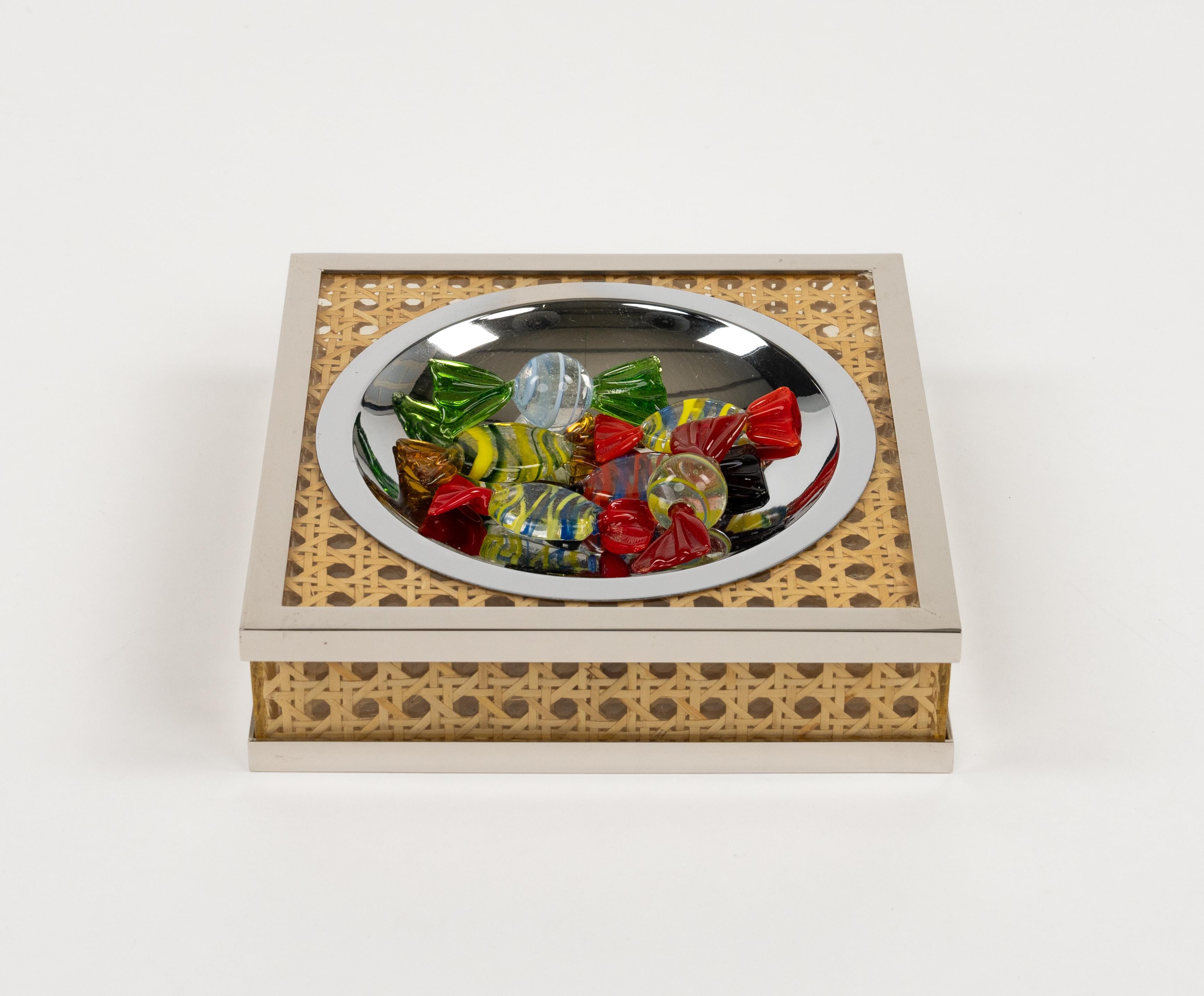 Aschenbecher aus Lucite, Rattan und Chrom im Christian Dior-Stil aus der Mitte des Jahrhunderts, Italien 1970er Jahre im Angebot 6