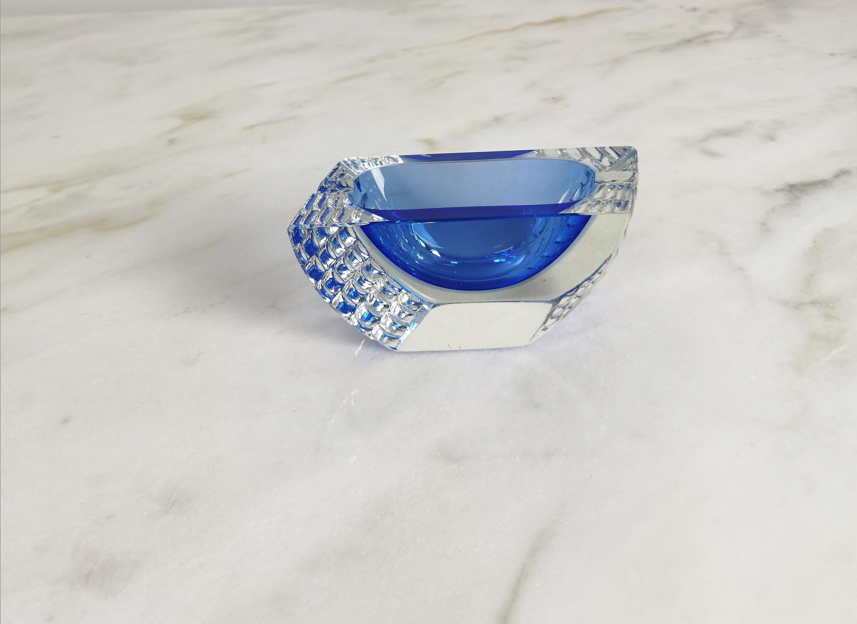 Midcentury Ashtray Murano Glass Sommerso Blue by Mandruzzato Italian Design 1970 In Good Condition In Palermo, IT