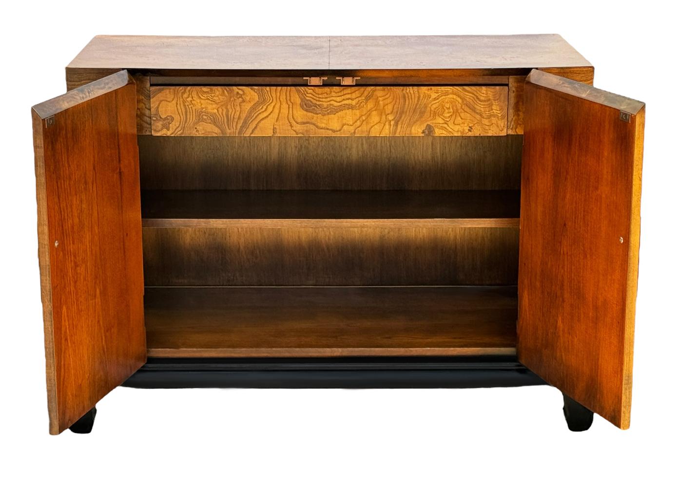 Midcentury Asian Modern Burl Wood Cabinet Credenza Hollywood Regency Chinoiserie In Good Condition For Sale In Philadelphia, PA