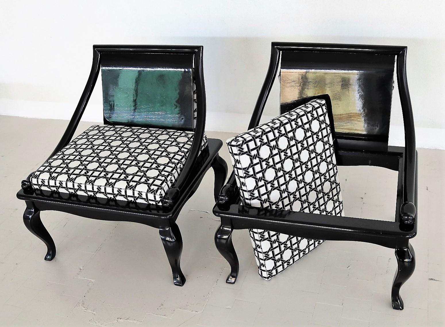 Midcentury Asian Side Chairs in Black Lacquer Wood and New Upholstery, 1970s For Sale 8