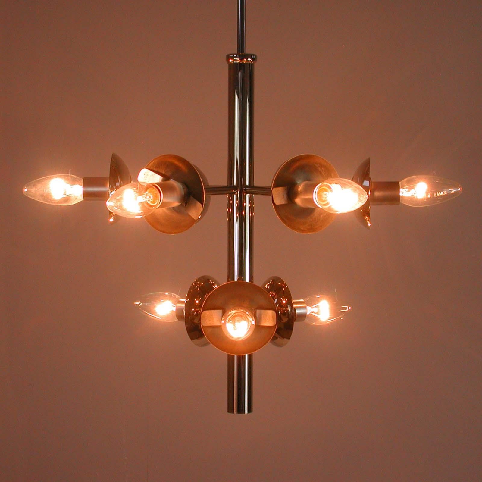 Midcentury Atomic Sputnik Space Age Chrome Opaline Nine-Light Chandelier, 1960s In Good Condition For Sale In NUEMBRECHT, NRW