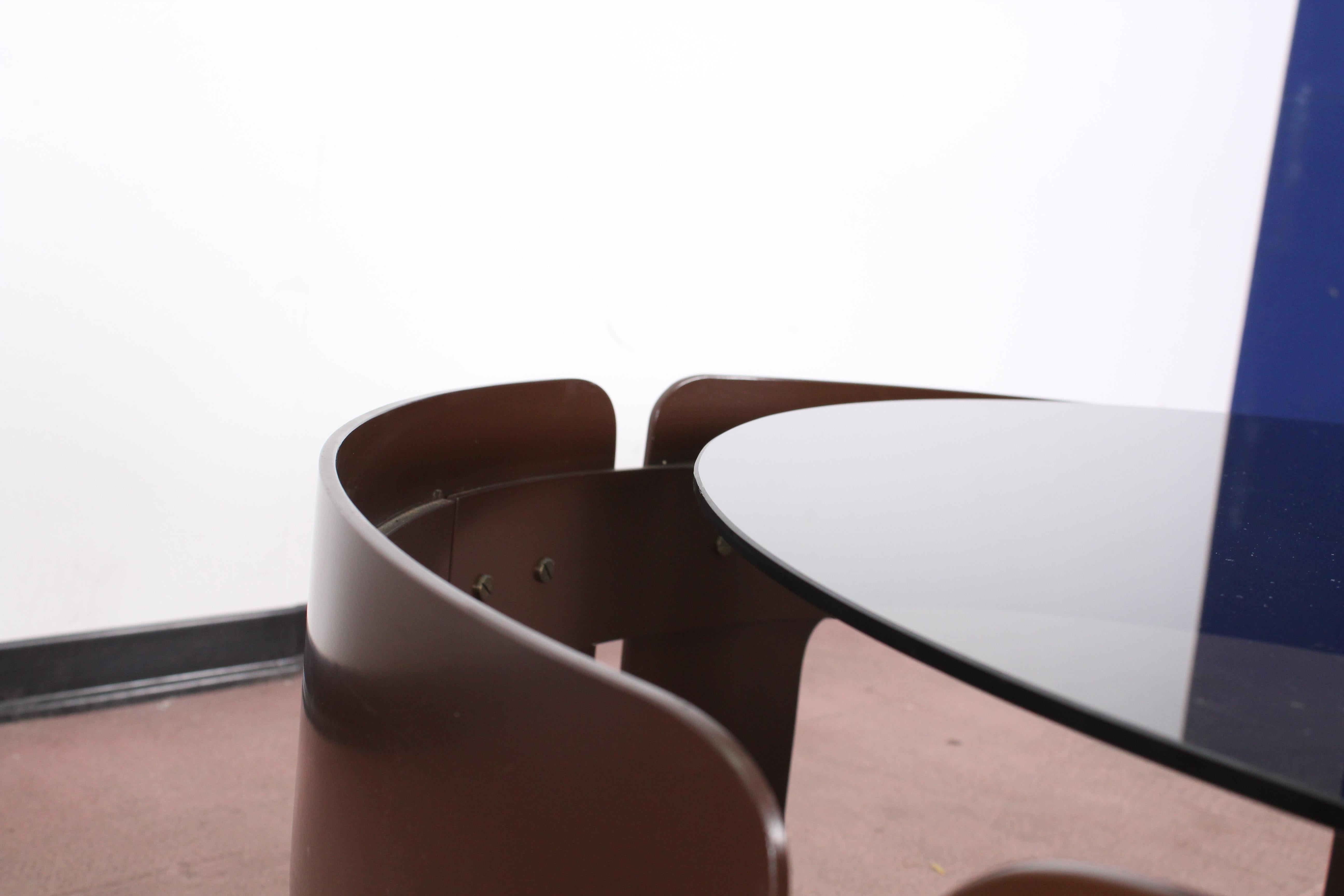 Midcentury Attributed to Salocchi Round Brown Plastic Coffee Table, Italy, 1970s 7