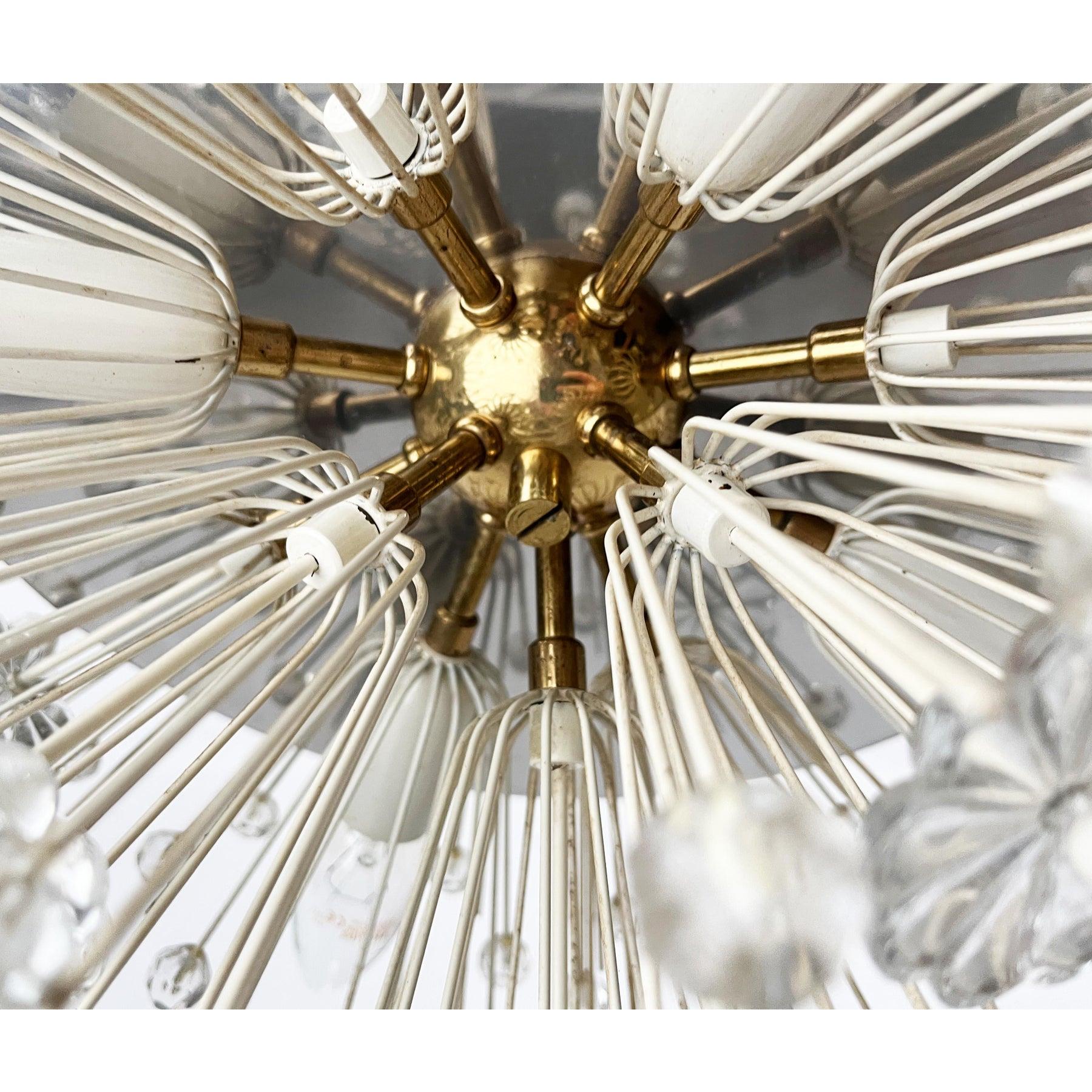 Lampada a sospensione a fiore austriaca del MidCentury di Emil Stejnar per Rupert Nikoll, anni '50 in vendita 3