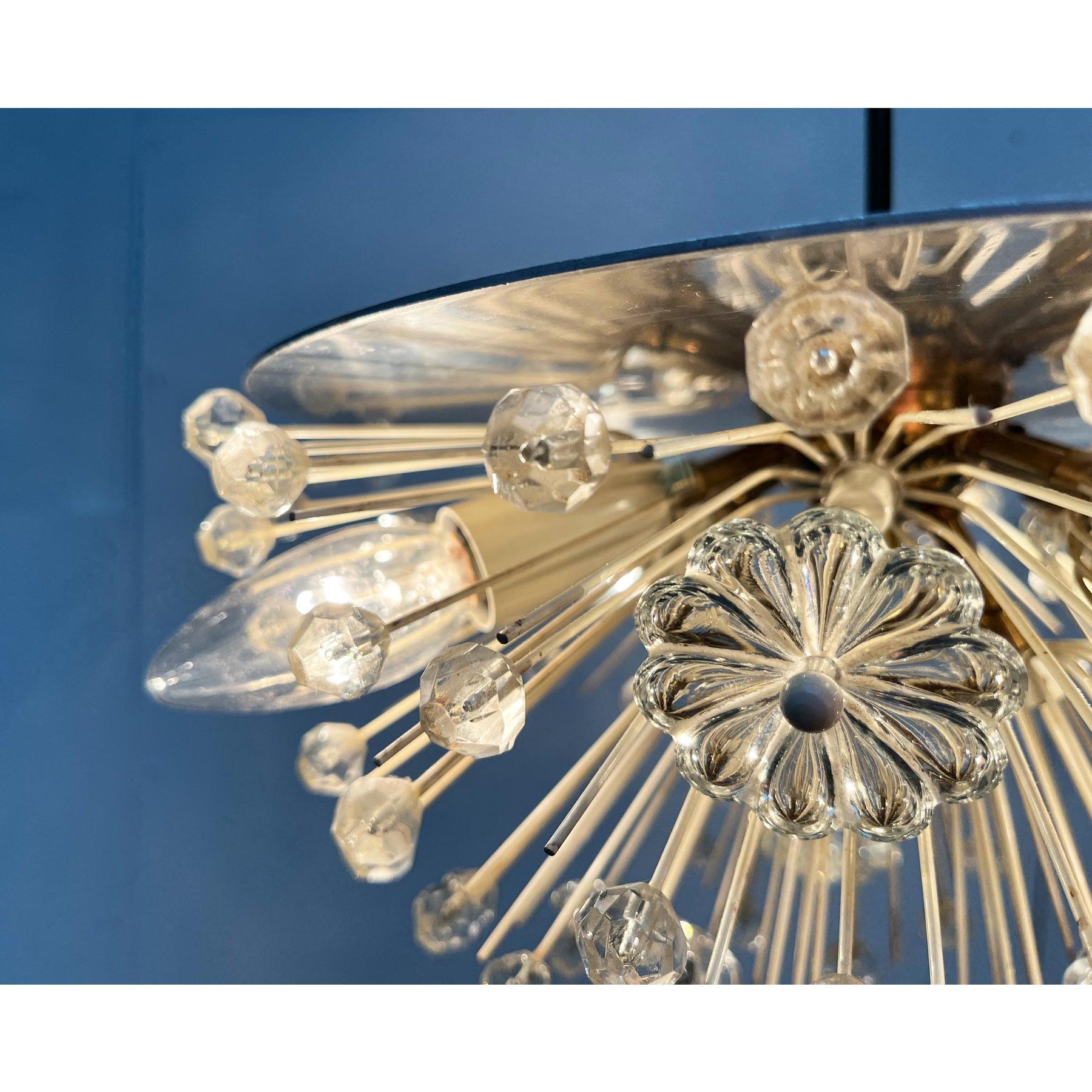 XX secolo Lampada a sospensione a fiore austriaca del MidCentury di Emil Stejnar per Rupert Nikoll, anni '50 in vendita