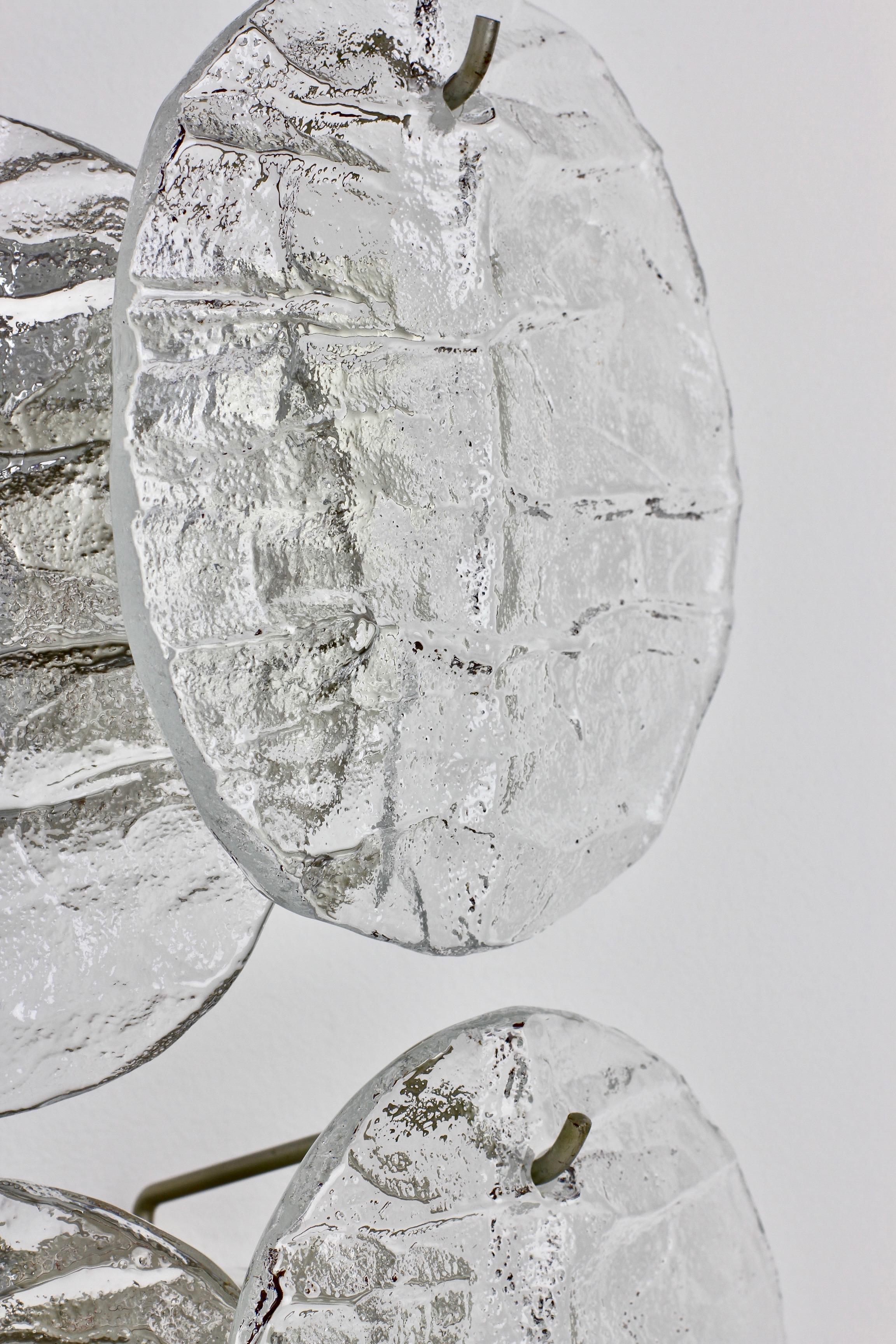 Midcentury Austrian Pair of Kalmar Ice Crystal Glass Wall Lights / Sconces 1960s For Sale 10