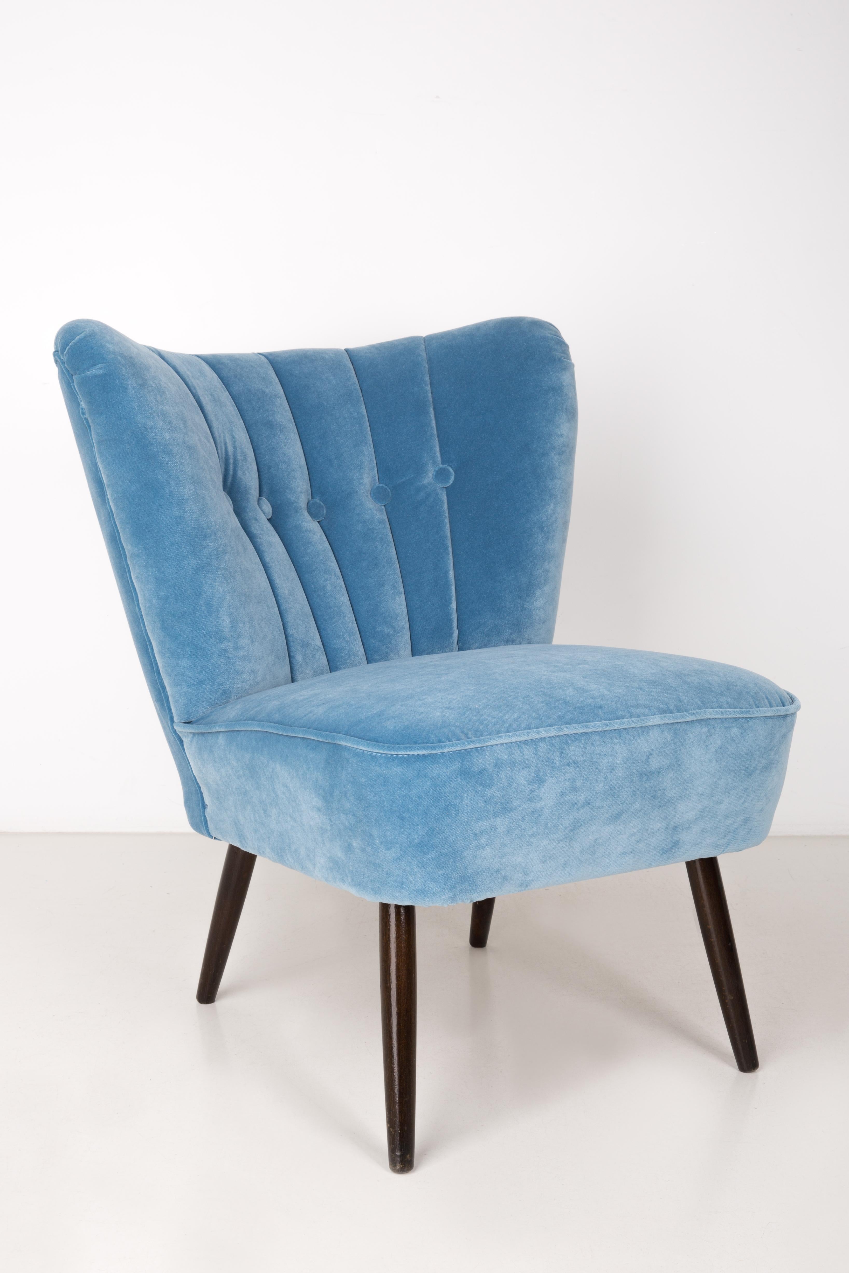 baby blue velvet chair