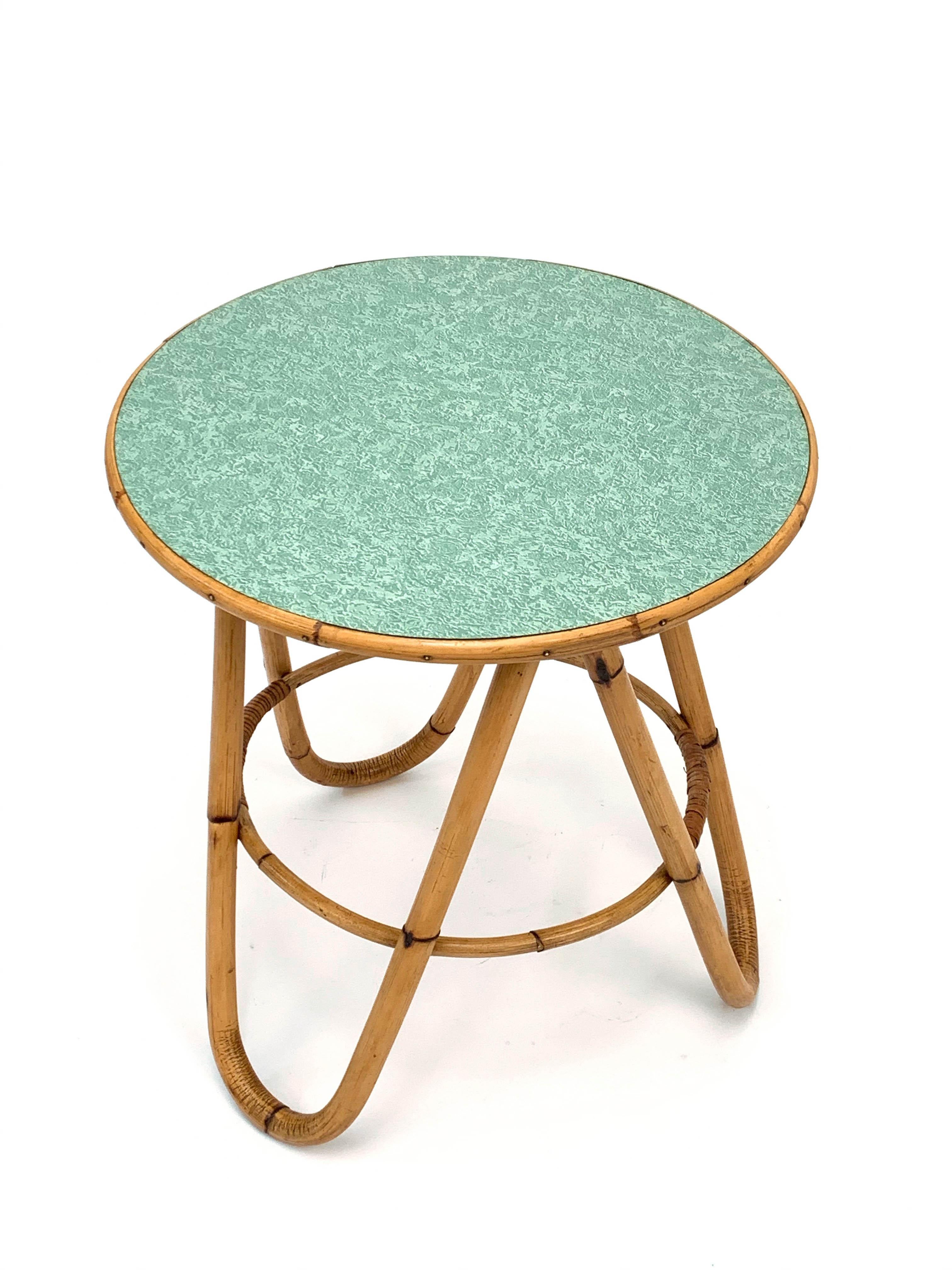 Midcentury Bamboo and Green Formica Round Side Italian Coffee Table, 1960s In Good Condition In Roma, IT