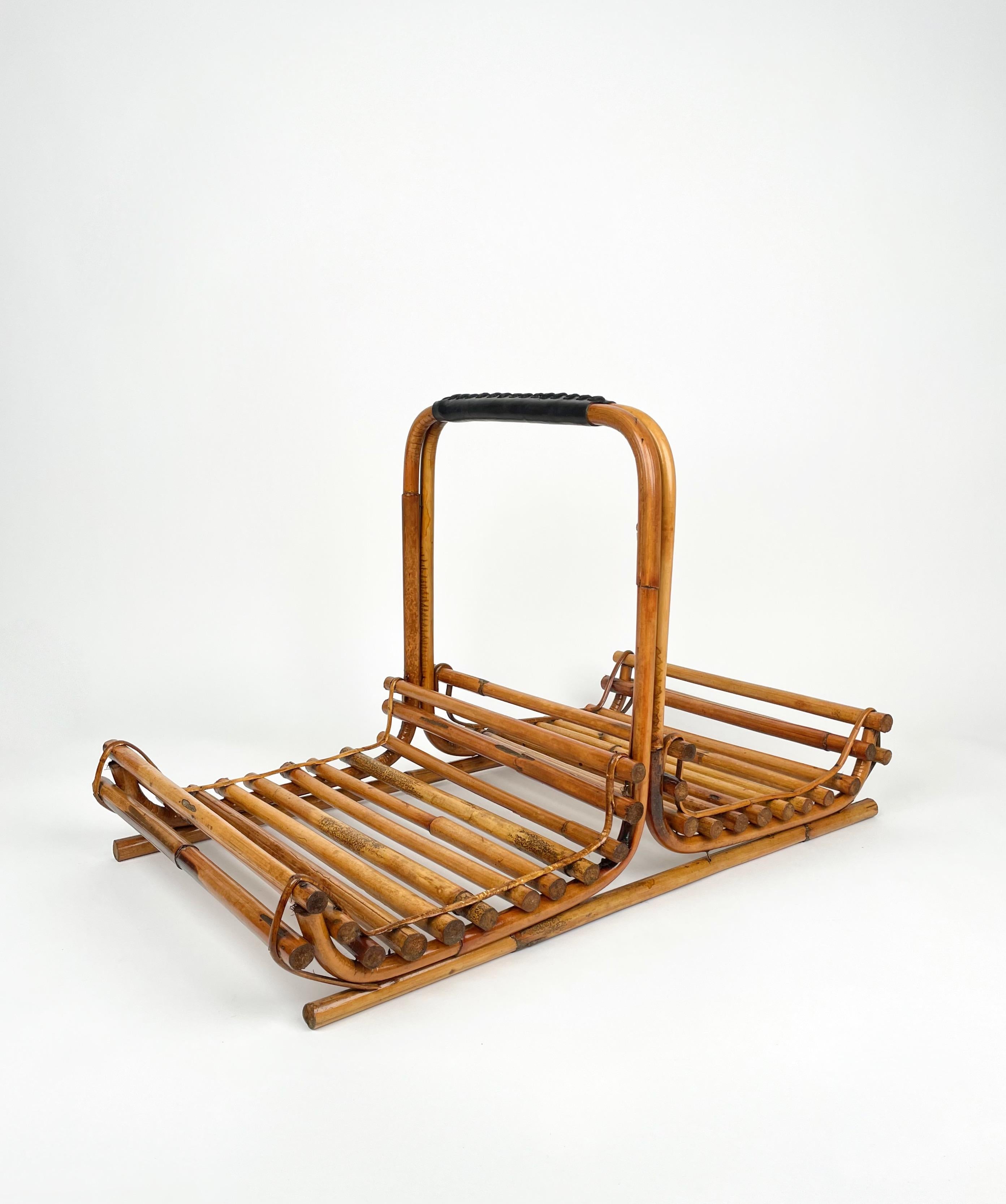 Midcentury Bamboo and Leather Magazine Rack, Italy, 1960s In Good Condition For Sale In Rome, IT