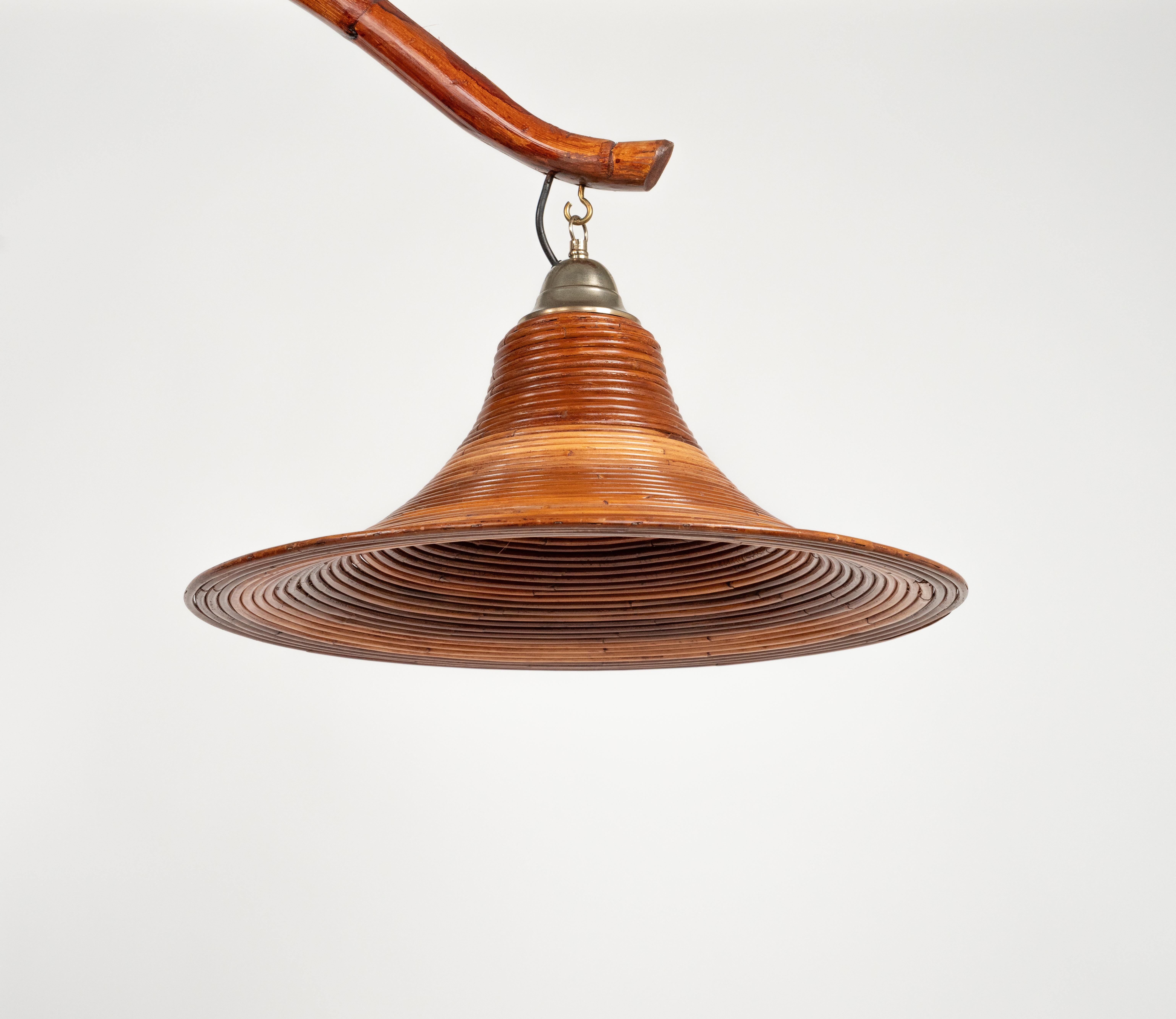Lampada da terra ad arco in bambù e rattan del Medioevo Vivai del Sud, Italia anni '70 in vendita 7