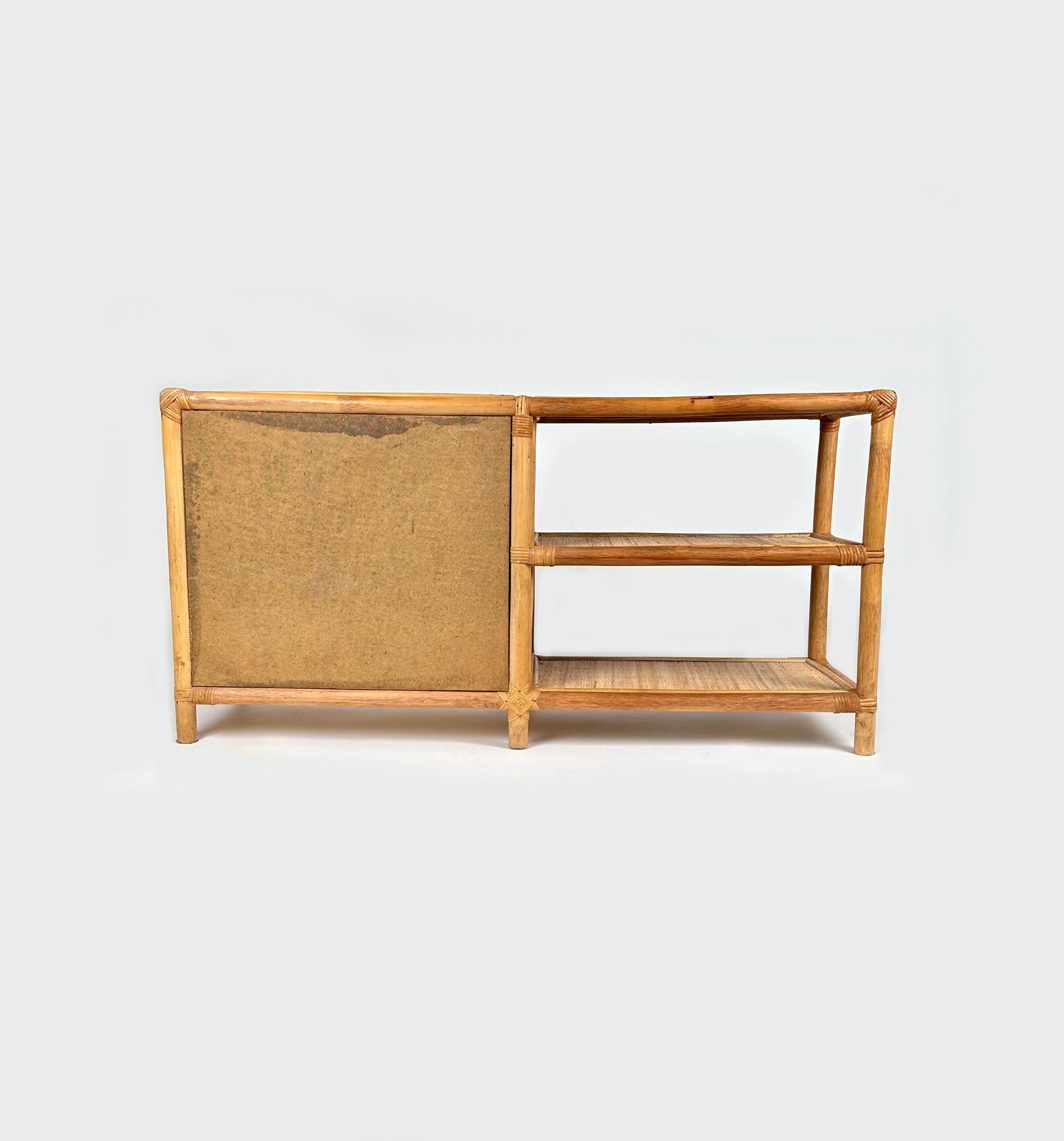 Midcentury Bamboo and Rattan Cabinet Sideboard whit Drawers, Italy 1970s For Sale 3