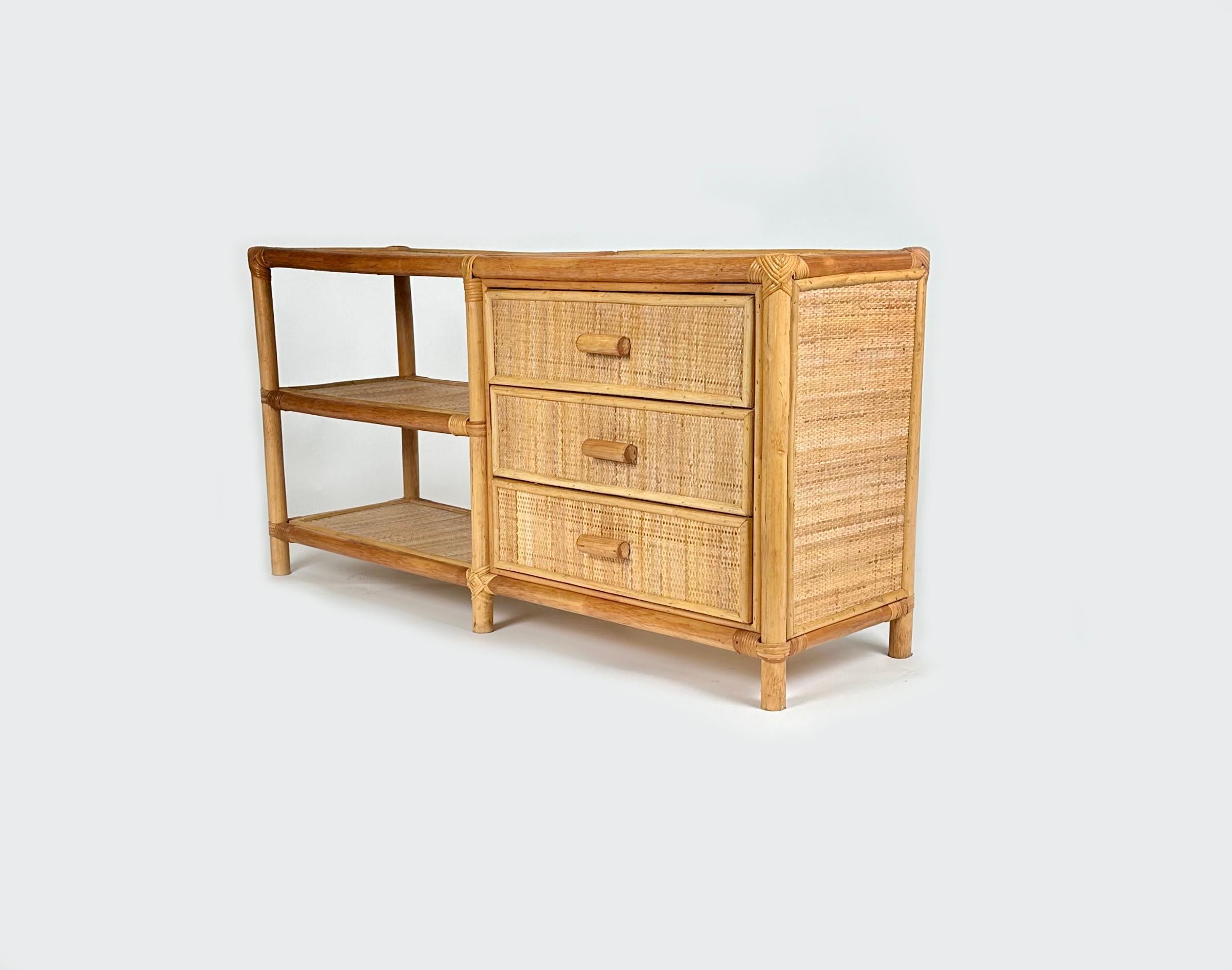 Italian Midcentury Bamboo and Rattan Cabinet Sideboard whit Drawers, Italy 1970s For Sale