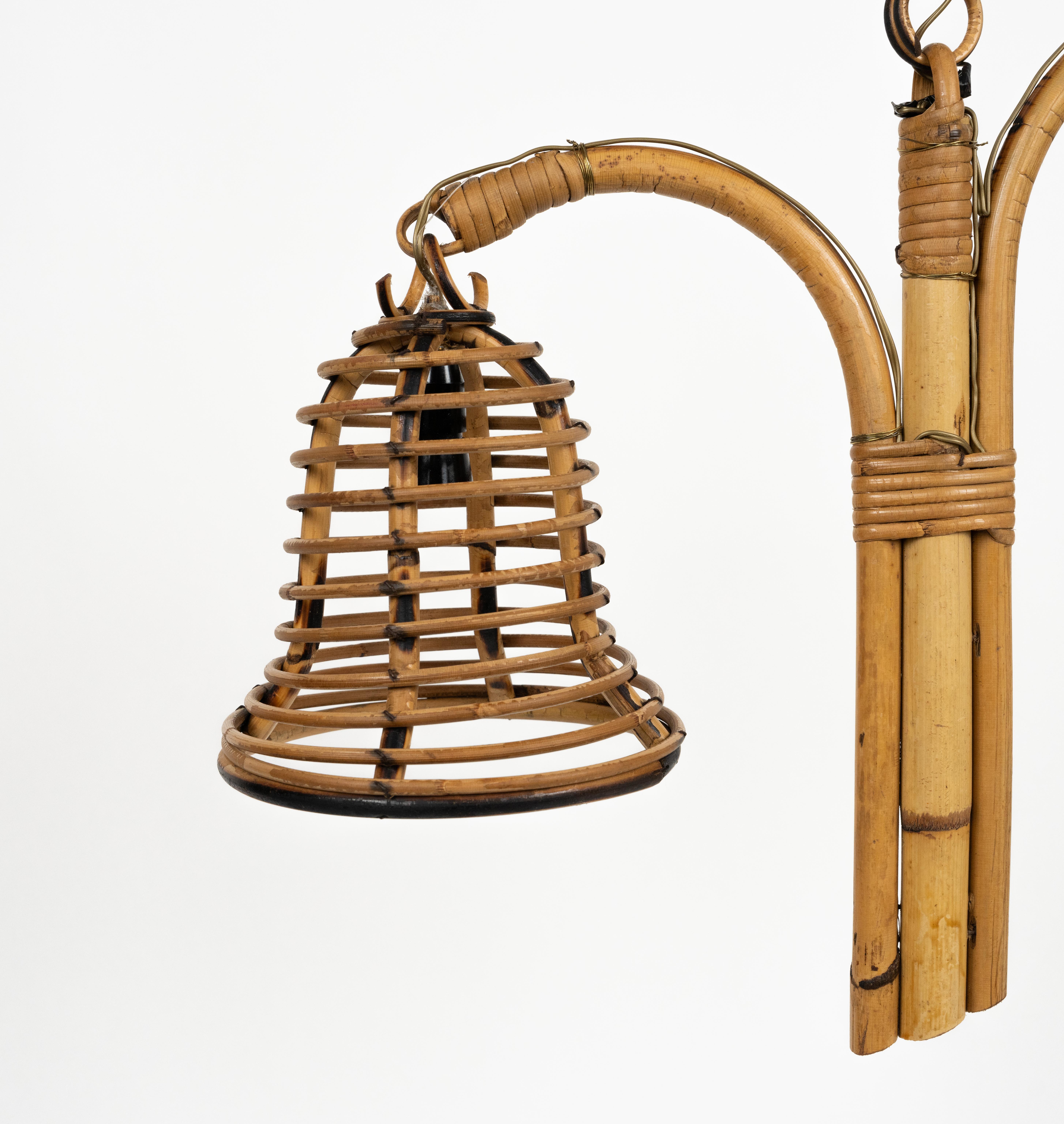 Lampadario in bambù e rattan del Medioevo in stile Louis Sognot, Italia 1960 In condizioni buone in vendita a Rome, IT