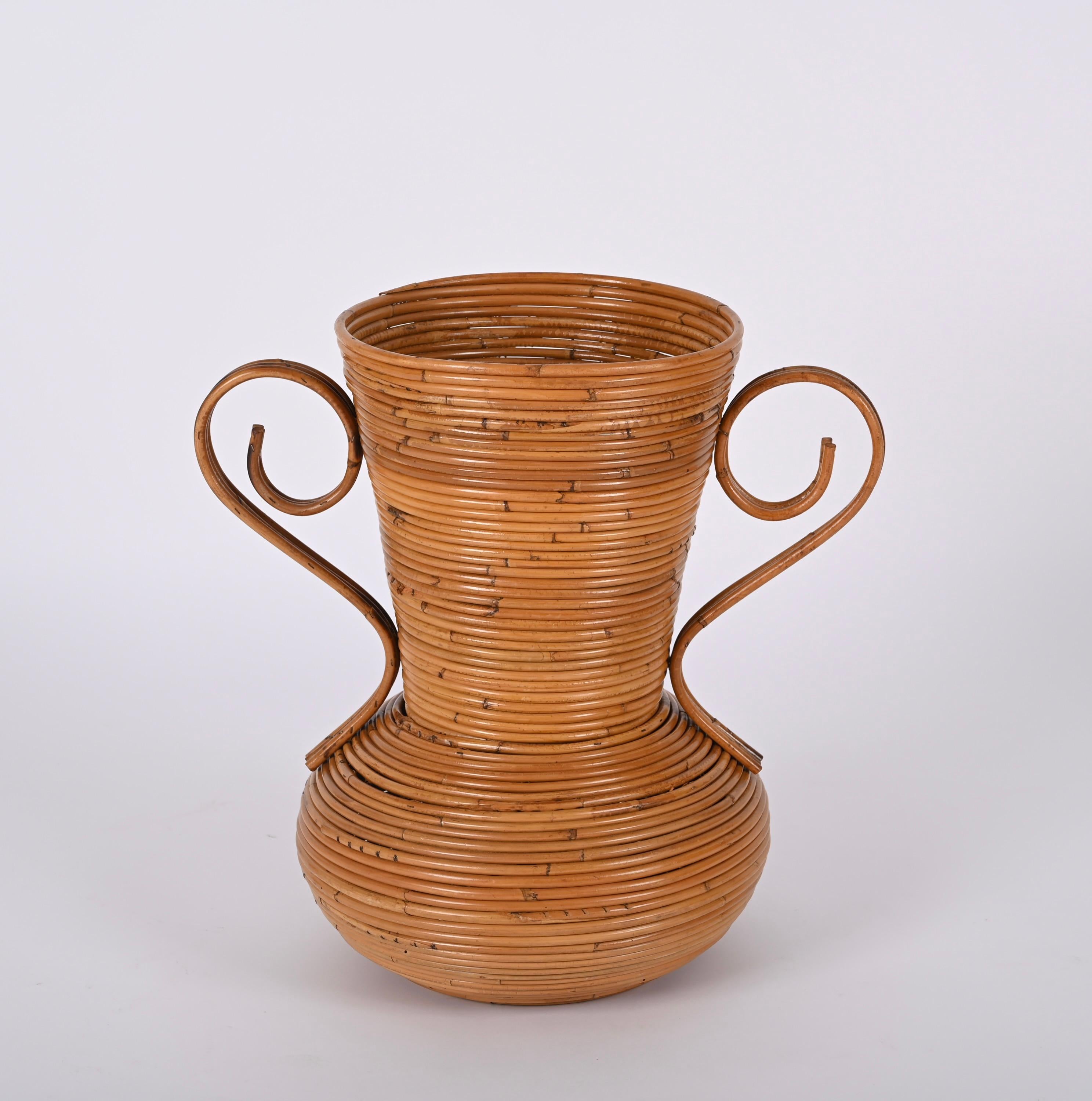 Vaso decorativo in bambù e rattan del Medioevo, di Vivai del Sud, Italia, anni '70 in vendita 9