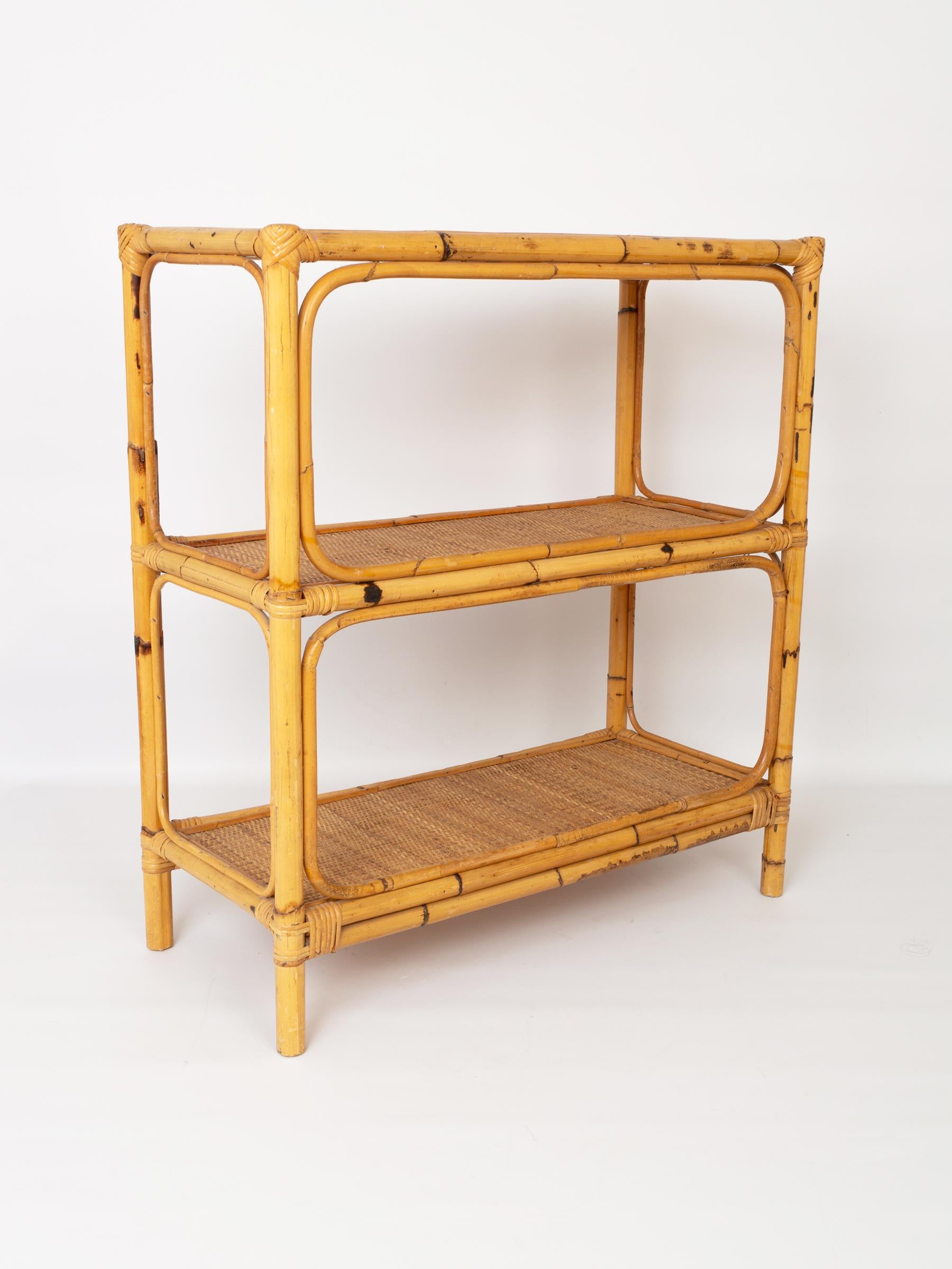 Mid Century Bamboo and Rattan Étagère Shelves, Italy, circa 1960 For Sale 2