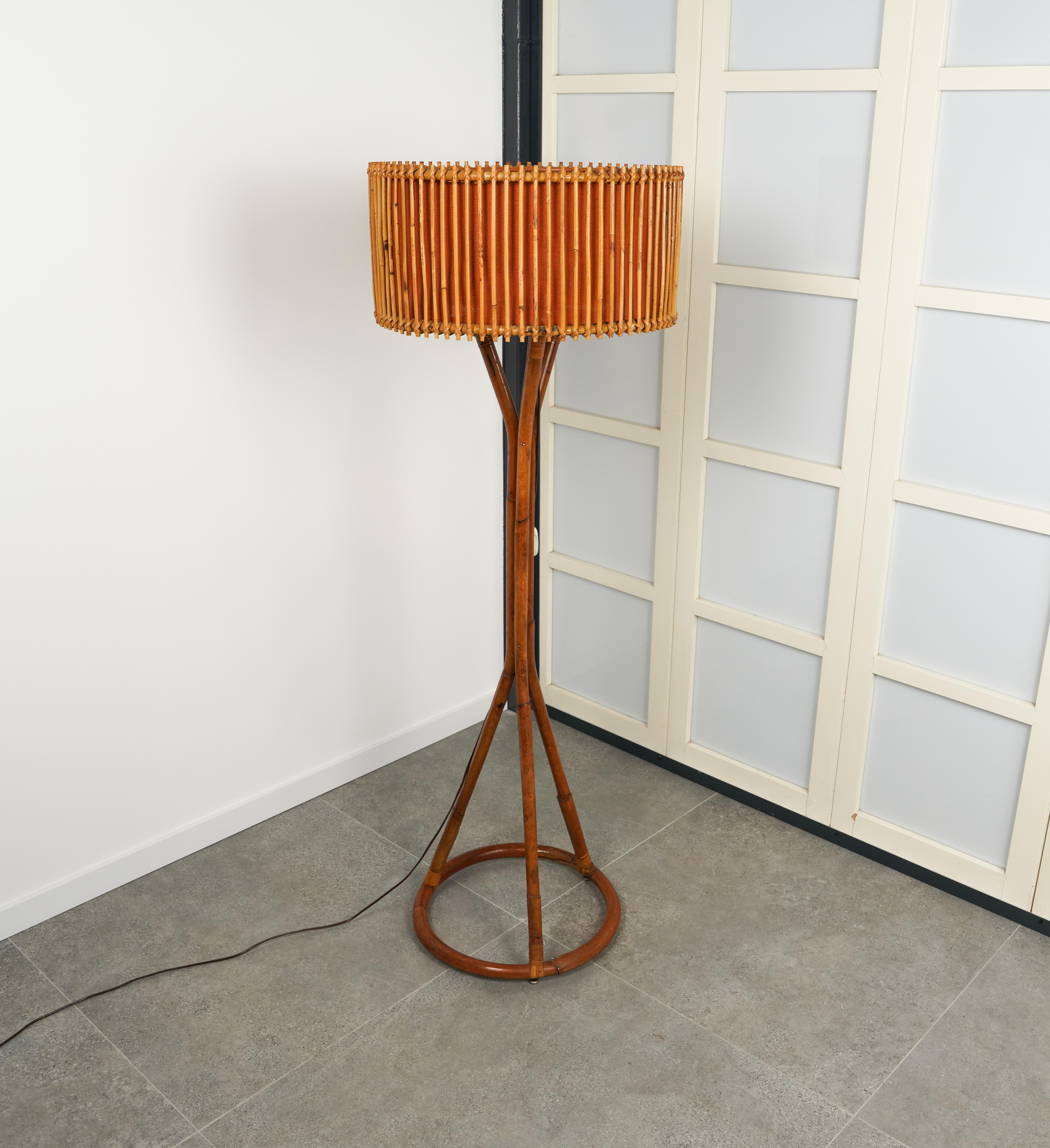 Midcentury Bamboo and Rattan Floor Lamp Franco Albini Style, Italy 1960s In Good Condition For Sale In Rome, IT
