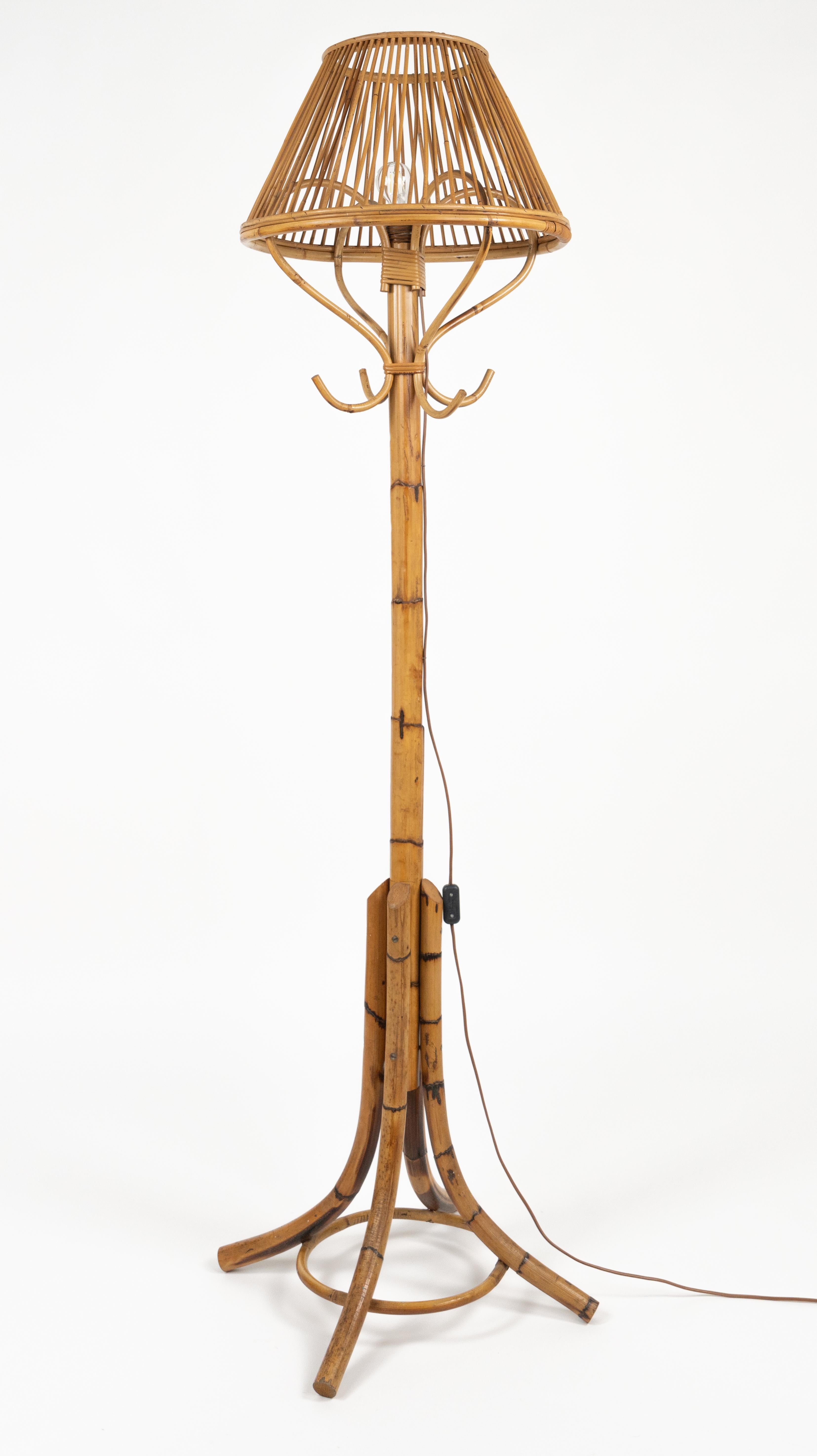 Stehlampe aus Bambus und Rattan aus der Mitte des Jahrhunderts im Franco Albini-Stil, Italien 1960er Jahre im Angebot 3