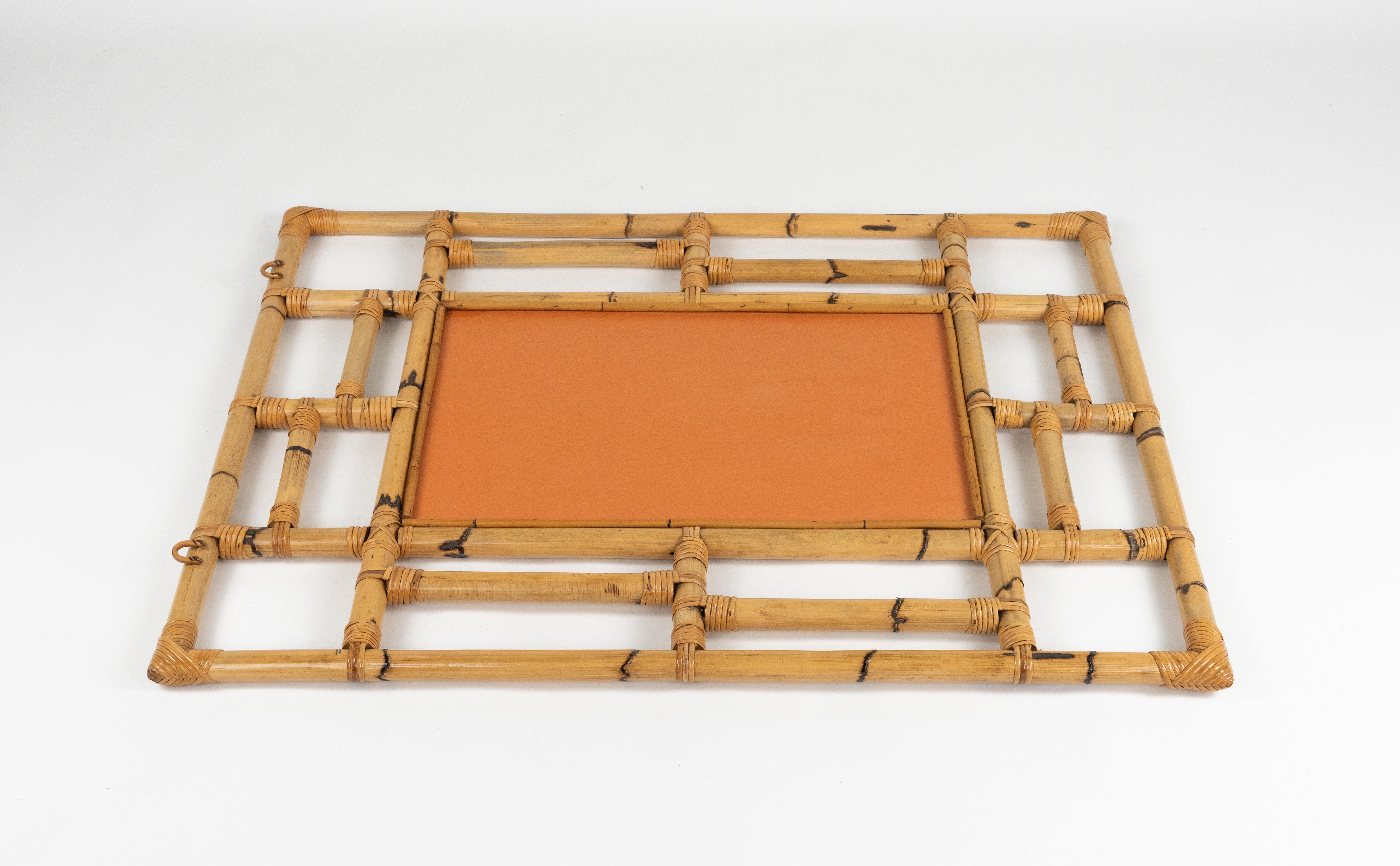 Espejo de pared geométrico de bambú y ratán de mediados de siglo by Vivai del Sud, Italia Años 70 en venta 5