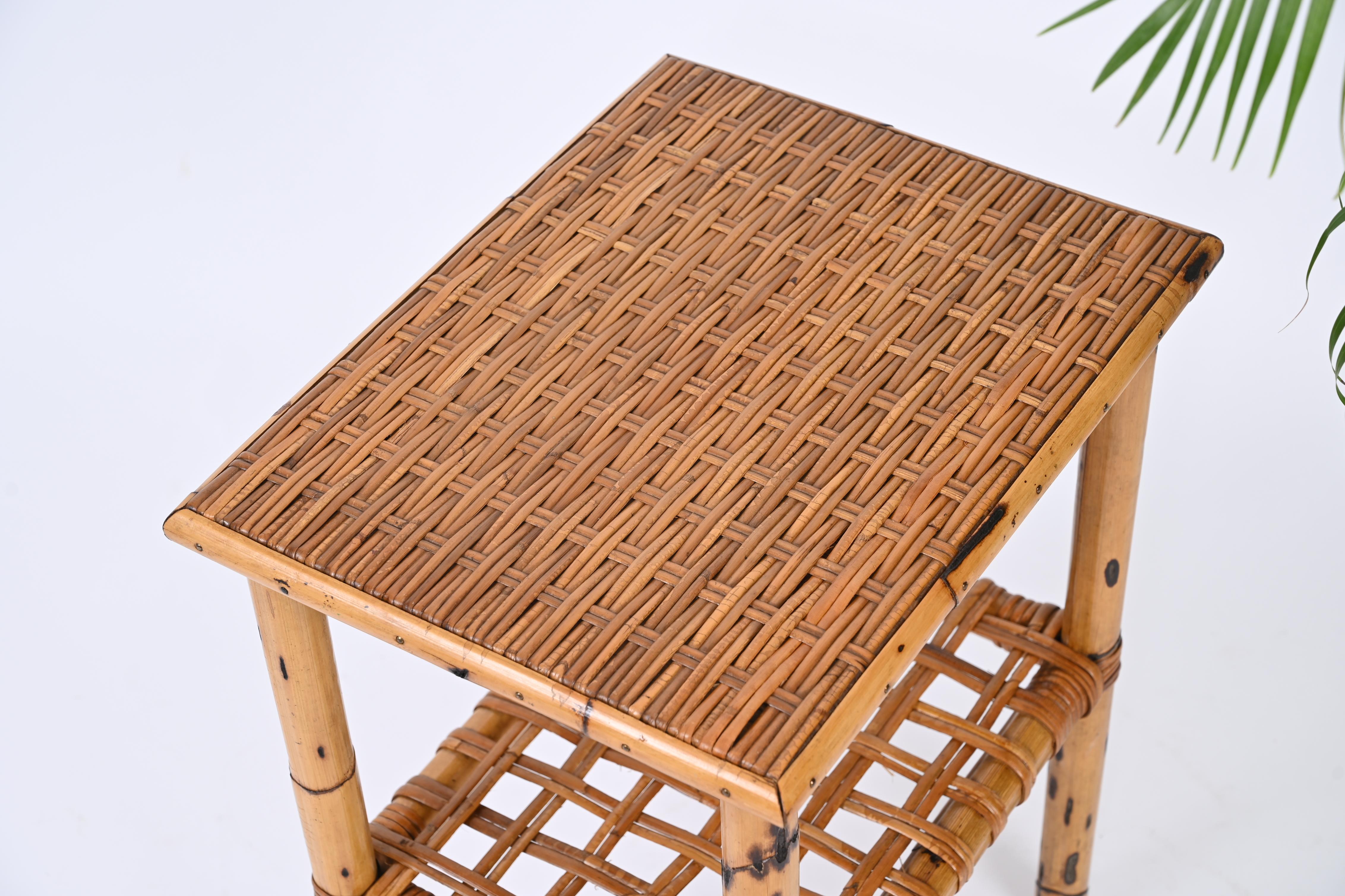Midcentury Bamboo and Rattan Italian Coffee Table with Magazine Rack, 1960s In Good Condition For Sale In Roma, IT