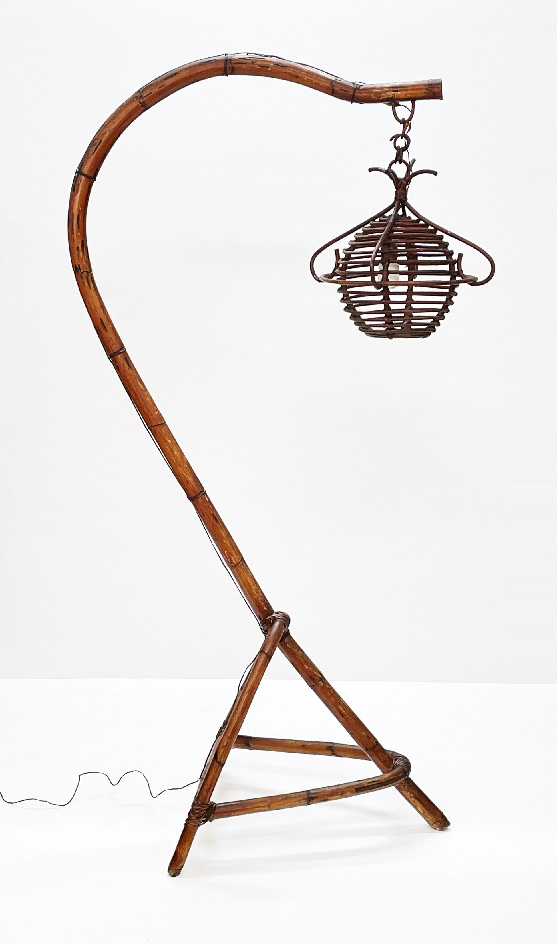 Midcentury Bamboo and Rattan Italian Floor Lamp with Tripod Base, 1950s For Sale 3
