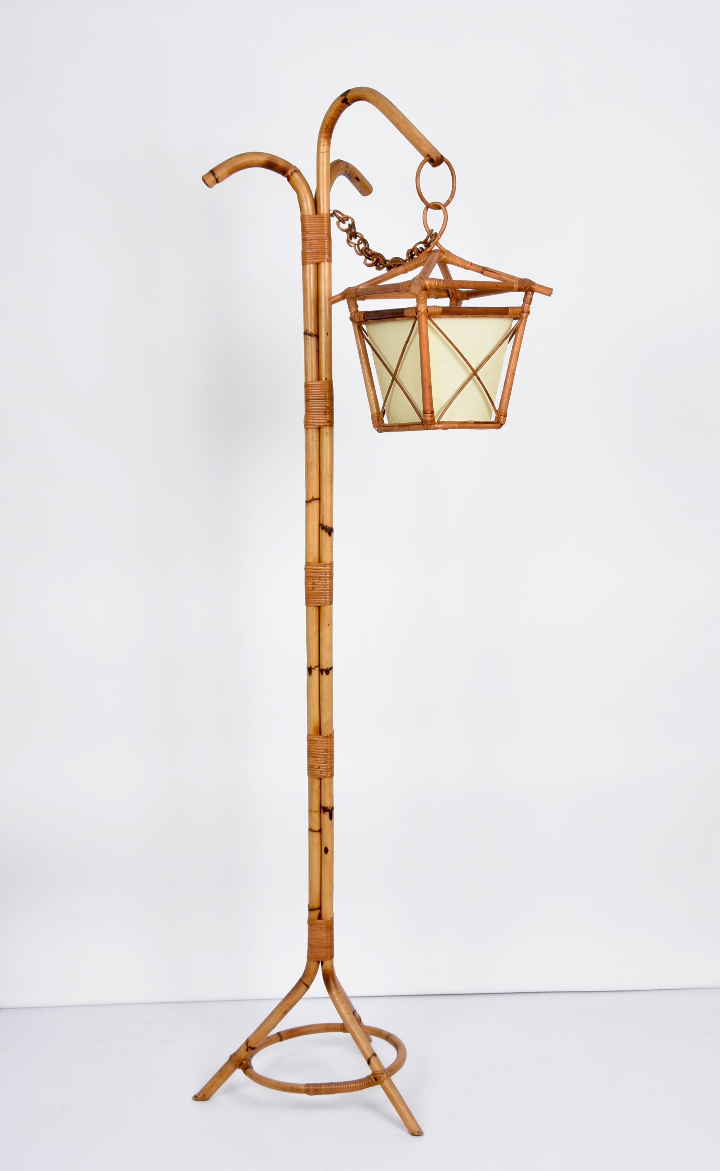 Midcentury Bamboo and Rattan Italian Floor Lamp with Tripod Base, 1950s For Sale 5