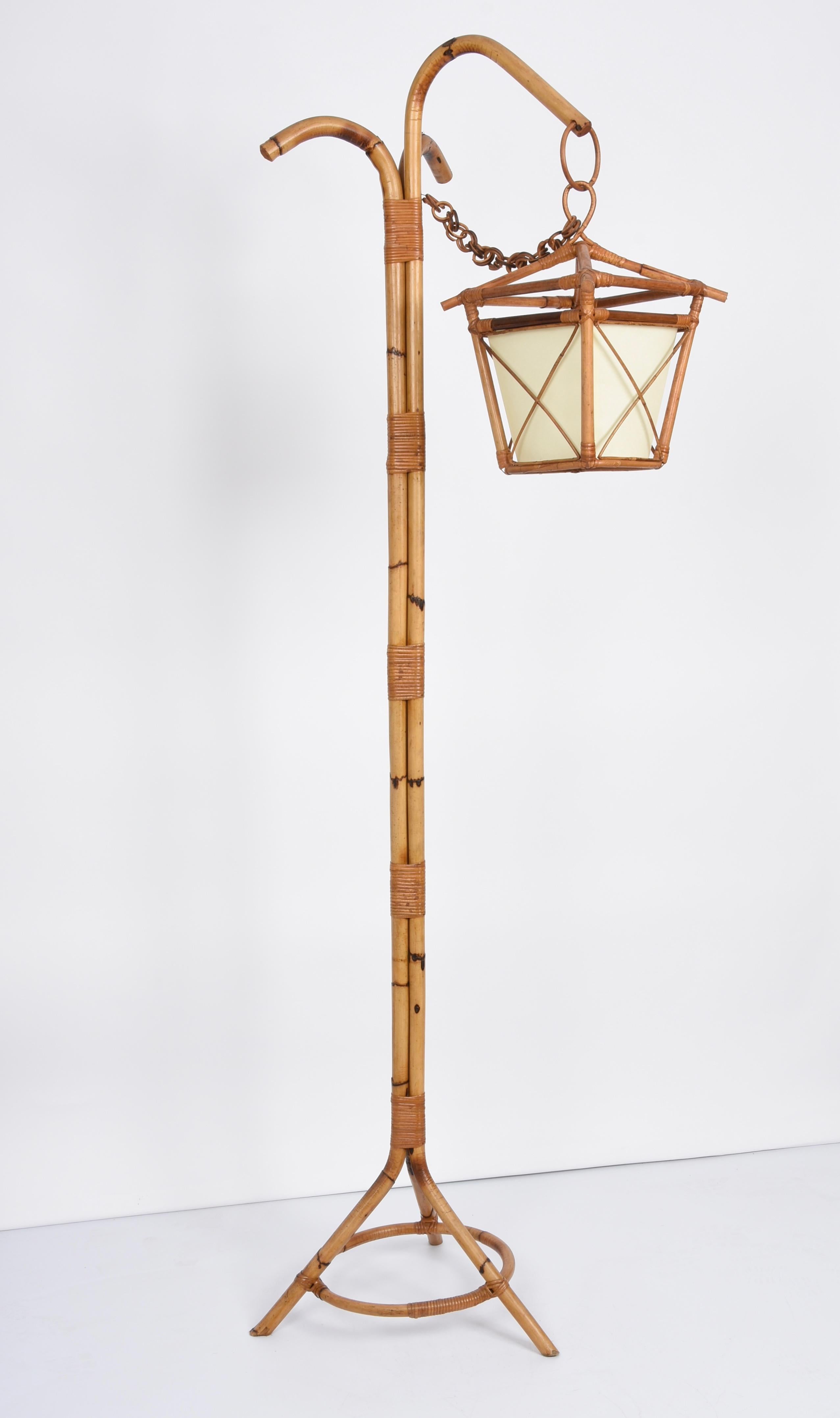 Midcentury Bamboo and Rattan Italian Floor Lamp with Tripod Base, 1950s For Sale 7