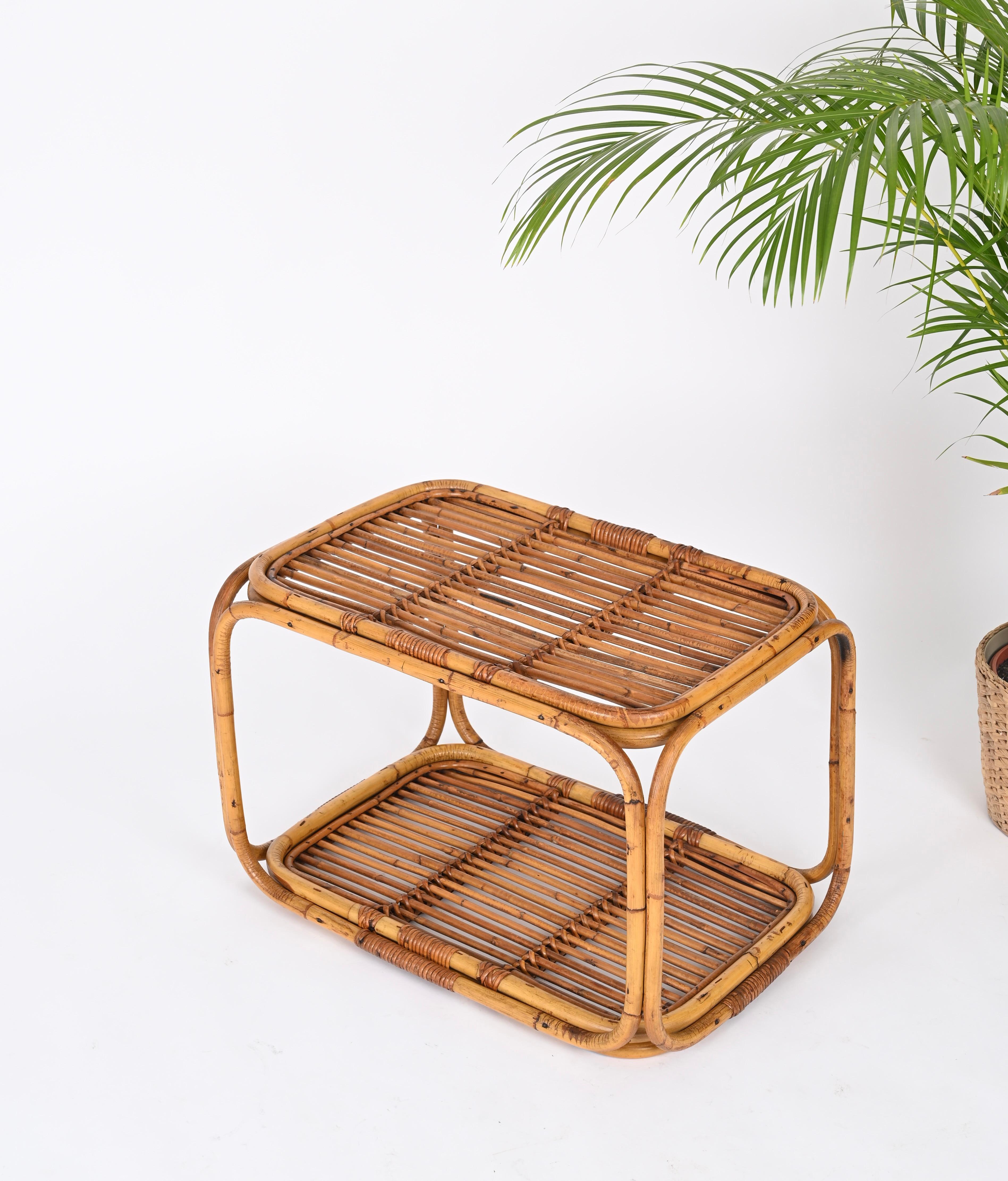 Tissé à la main Table basse rectangulaire italienne en bambou et rotin du milieu du siècle, années 1960 en vente