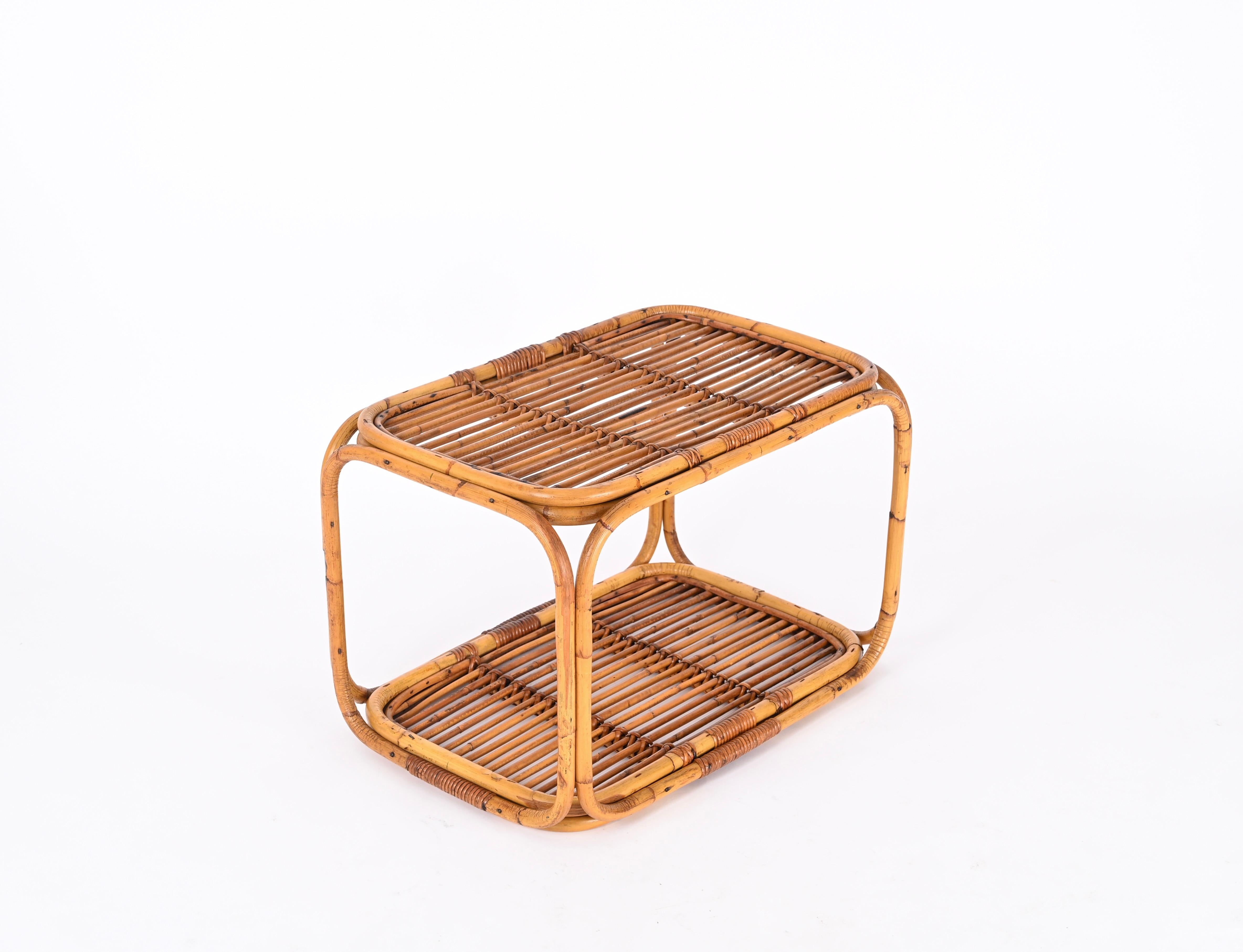 Bambou Table basse rectangulaire italienne en bambou et rotin du milieu du siècle, années 1960 en vente